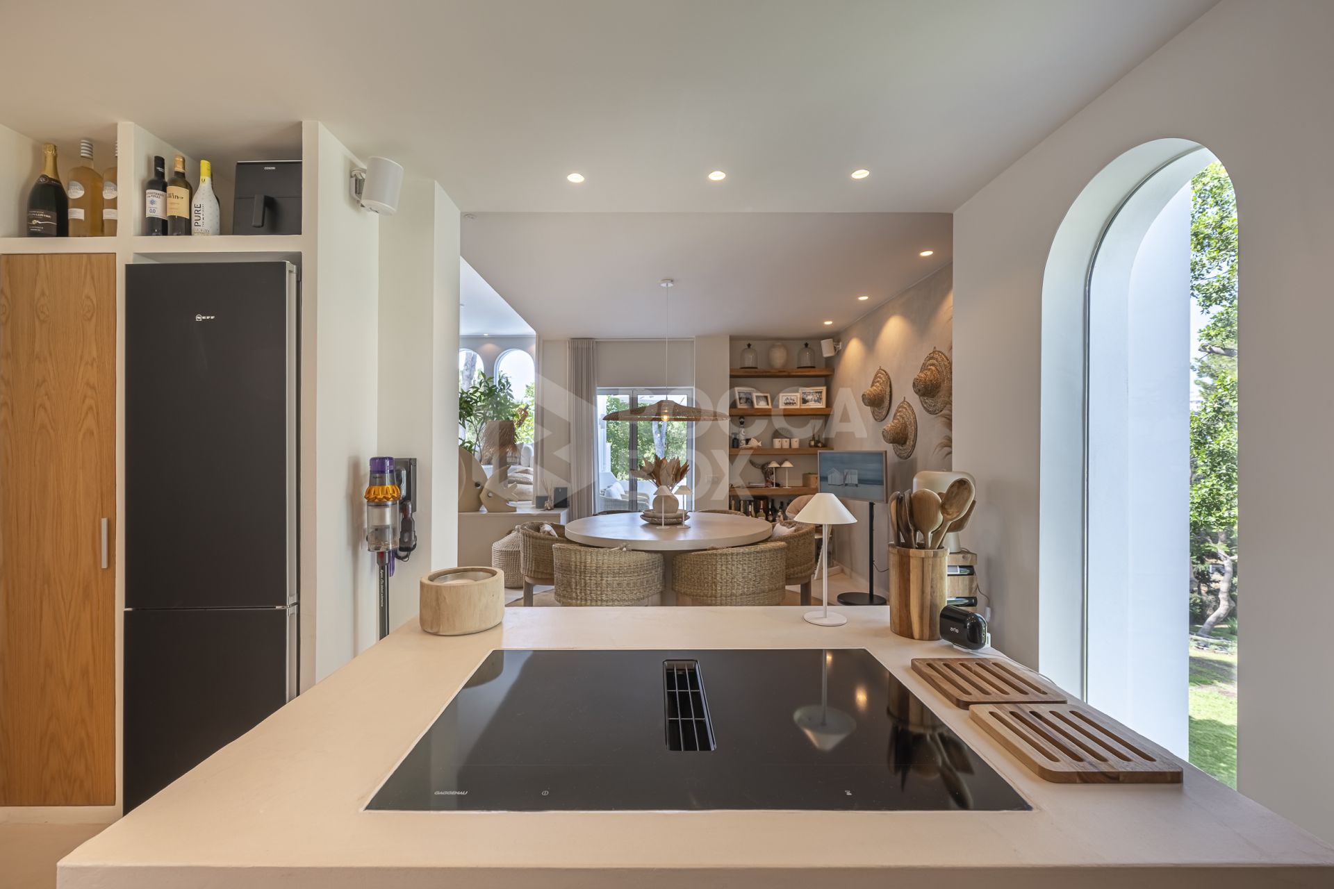 Modern Mediterranean Oasis in Prestigious Atalaya de Río Verde