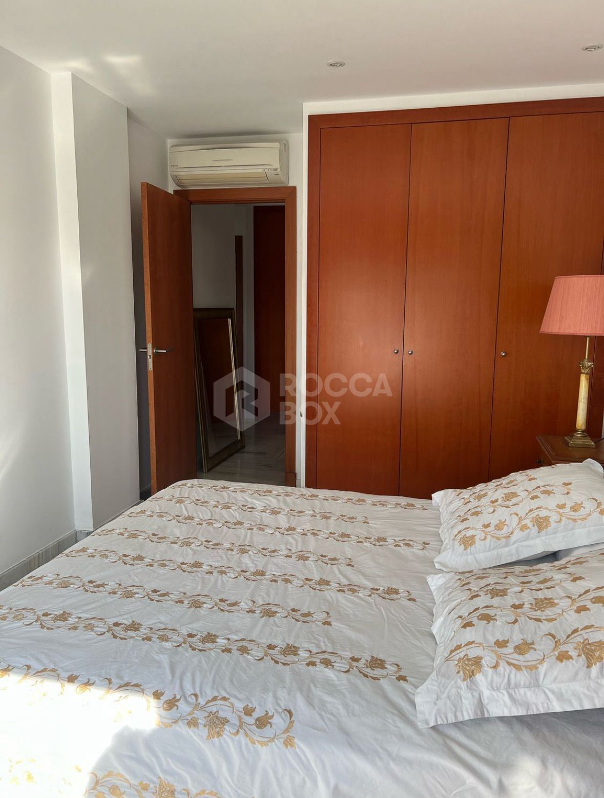 Traditional Two Bedroom Apartment with Mountain Views and Exceptional Facilities