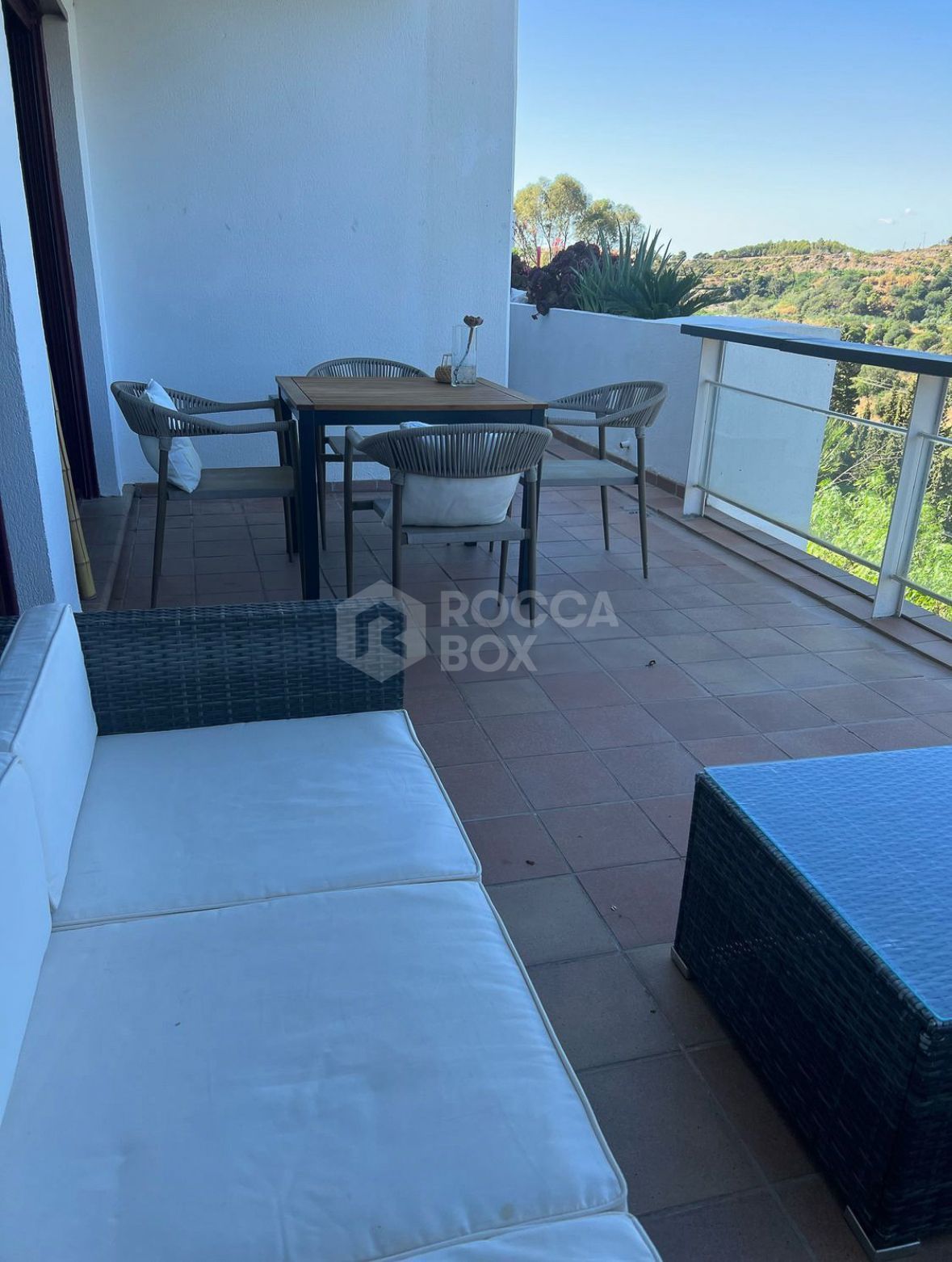 Traditional Two Bedroom Apartment with Mountain Views and Exceptional Facilities