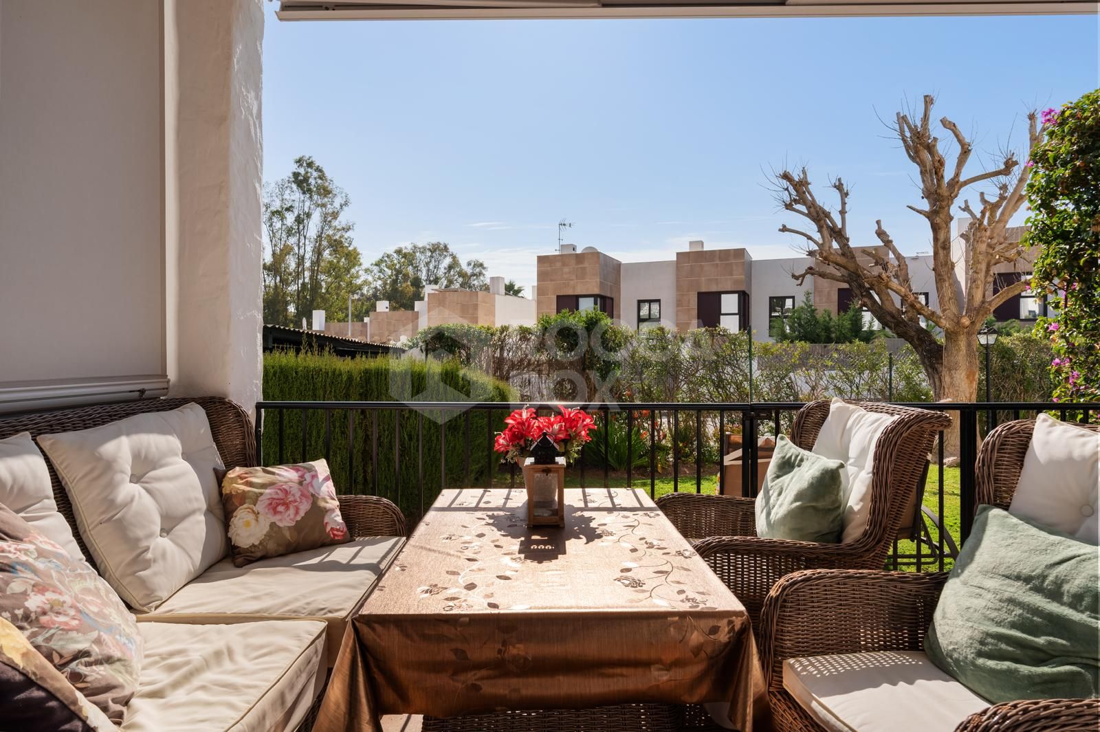 Stylish 3-Bed Ground-Floor Apartment with Private Garden in Las Cascadas