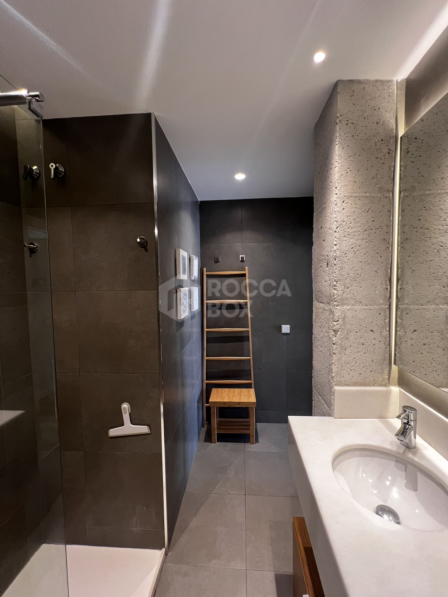 Elegant One Bedroom Apartment in Prestigious Marbella Golden Mile