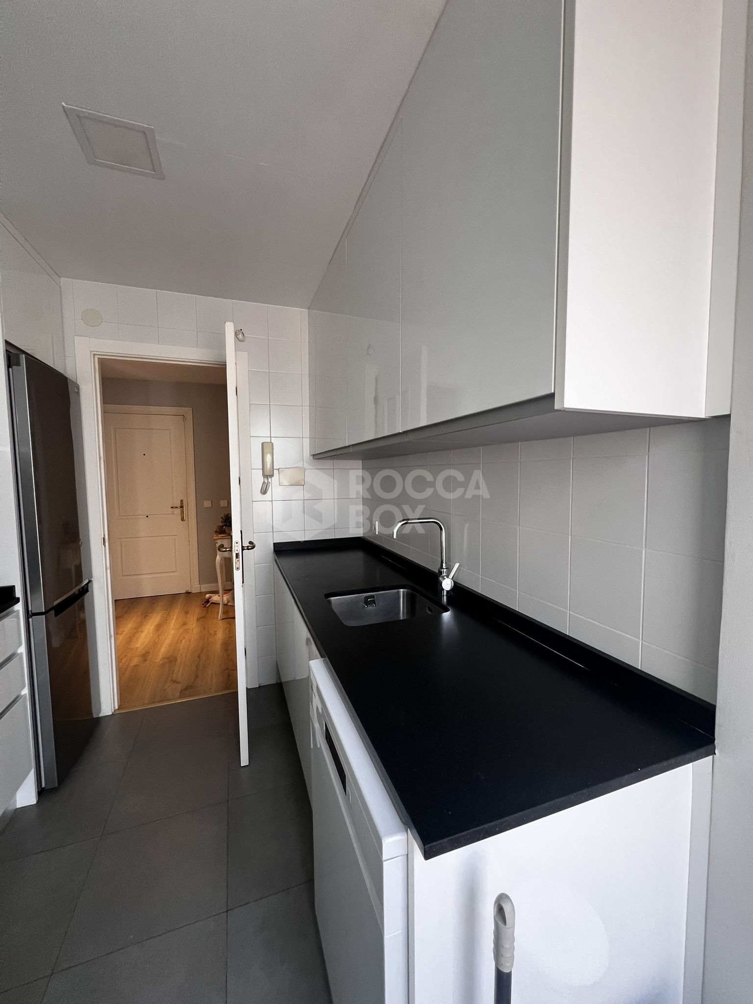 Elegant One Bedroom Apartment in Prestigious Marbella Golden Mile