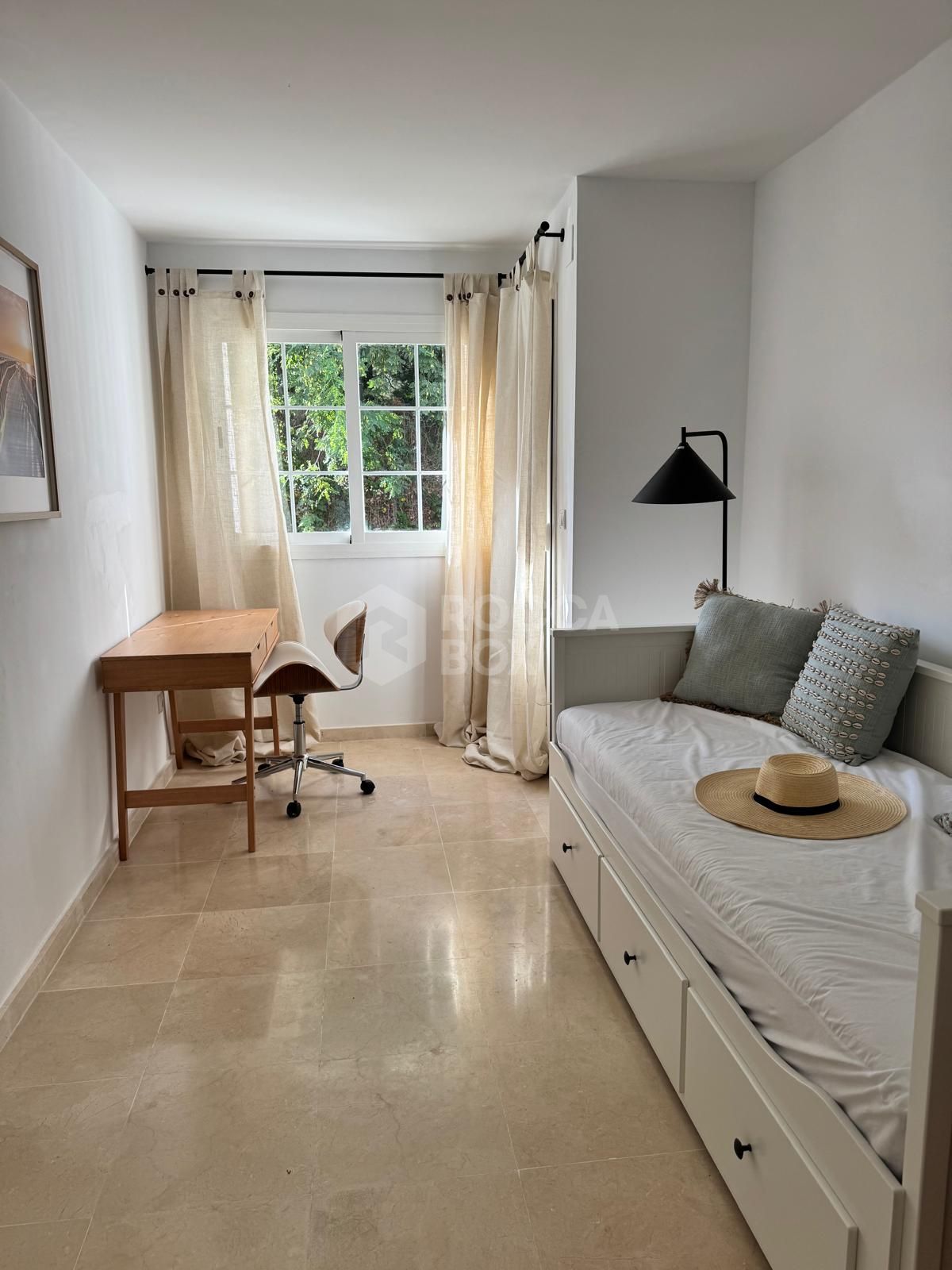 Fully Renovated 3-Bedroom Apartment in Prime Marbella (Río Real)