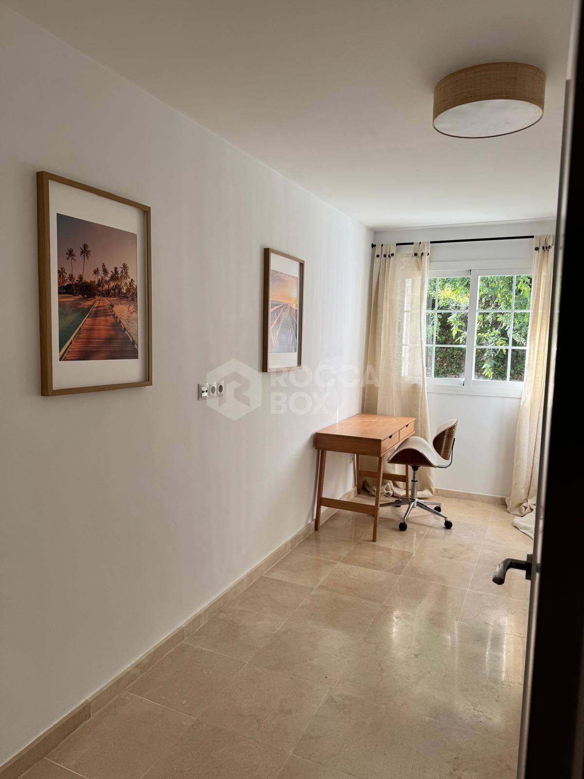 Fully Renovated 3-Bedroom Apartment in Prime Marbella (Río Real)