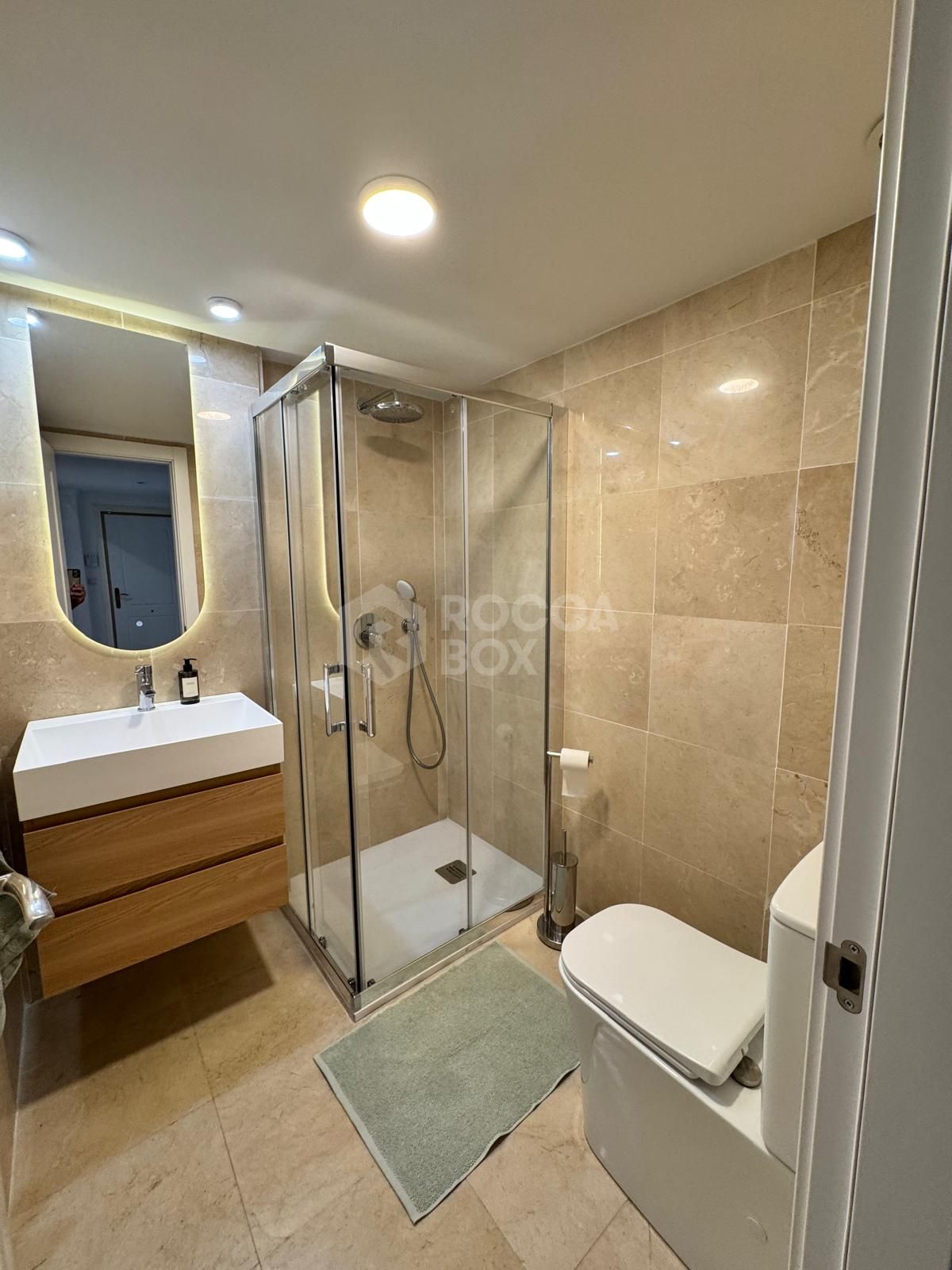 Fully Renovated 3-Bedroom Apartment in Prime Marbella (Río Real)