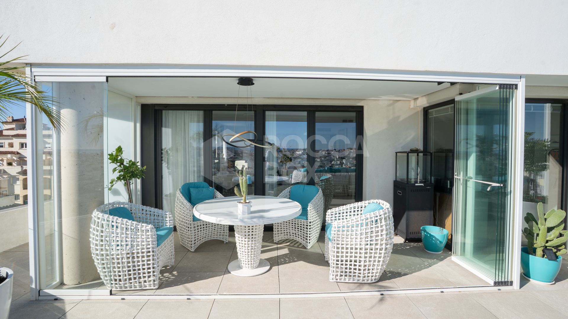 Stunning Luxury Penthouse With Panoramic 360° Views