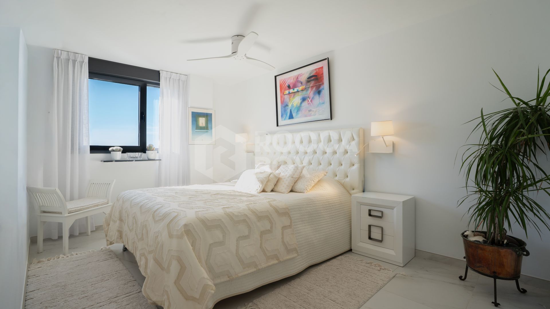 Stunning Luxury Penthouse With Panoramic 360° Views