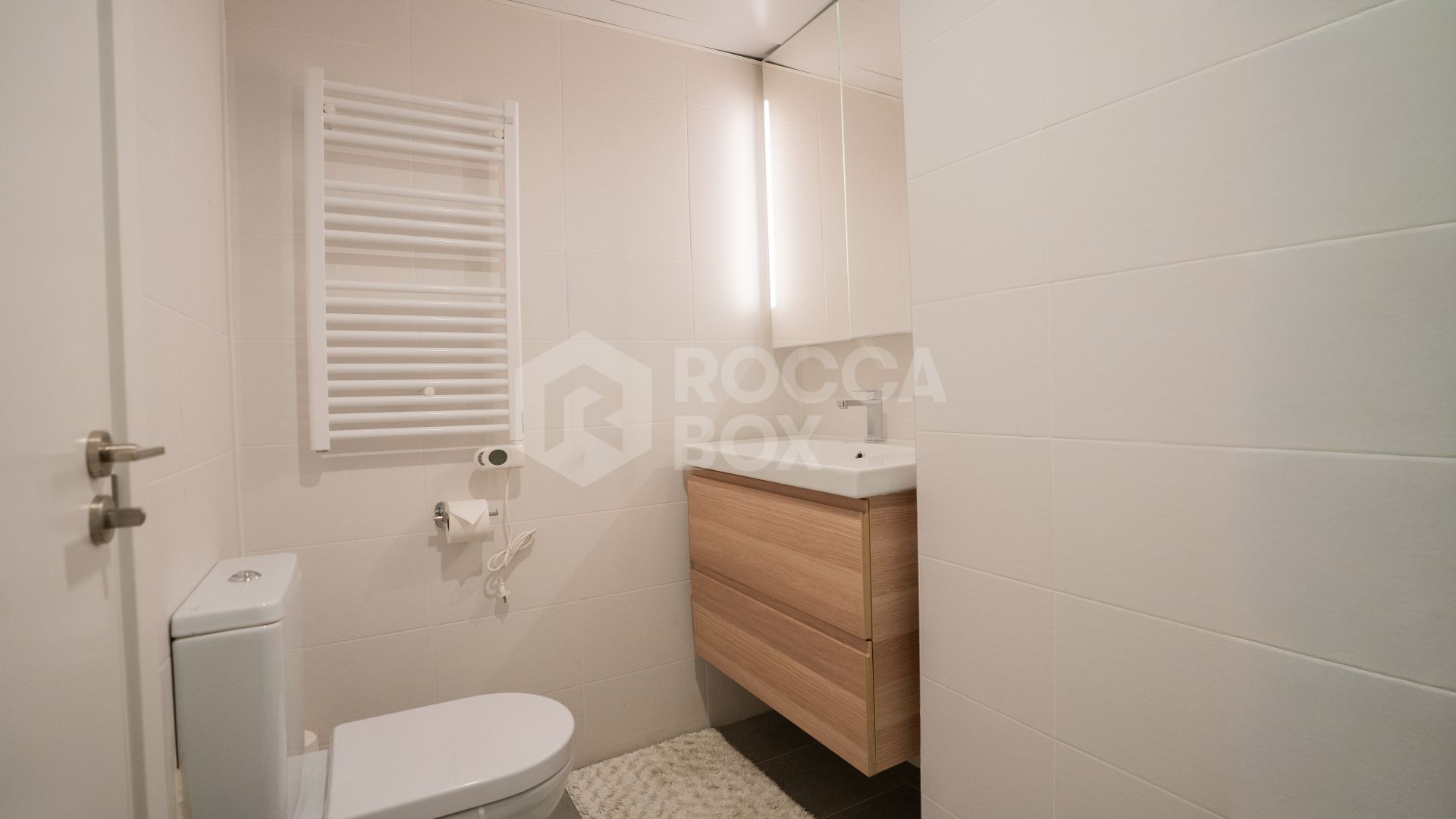 Stunning Luxury Penthouse With Panoramic 360° Views