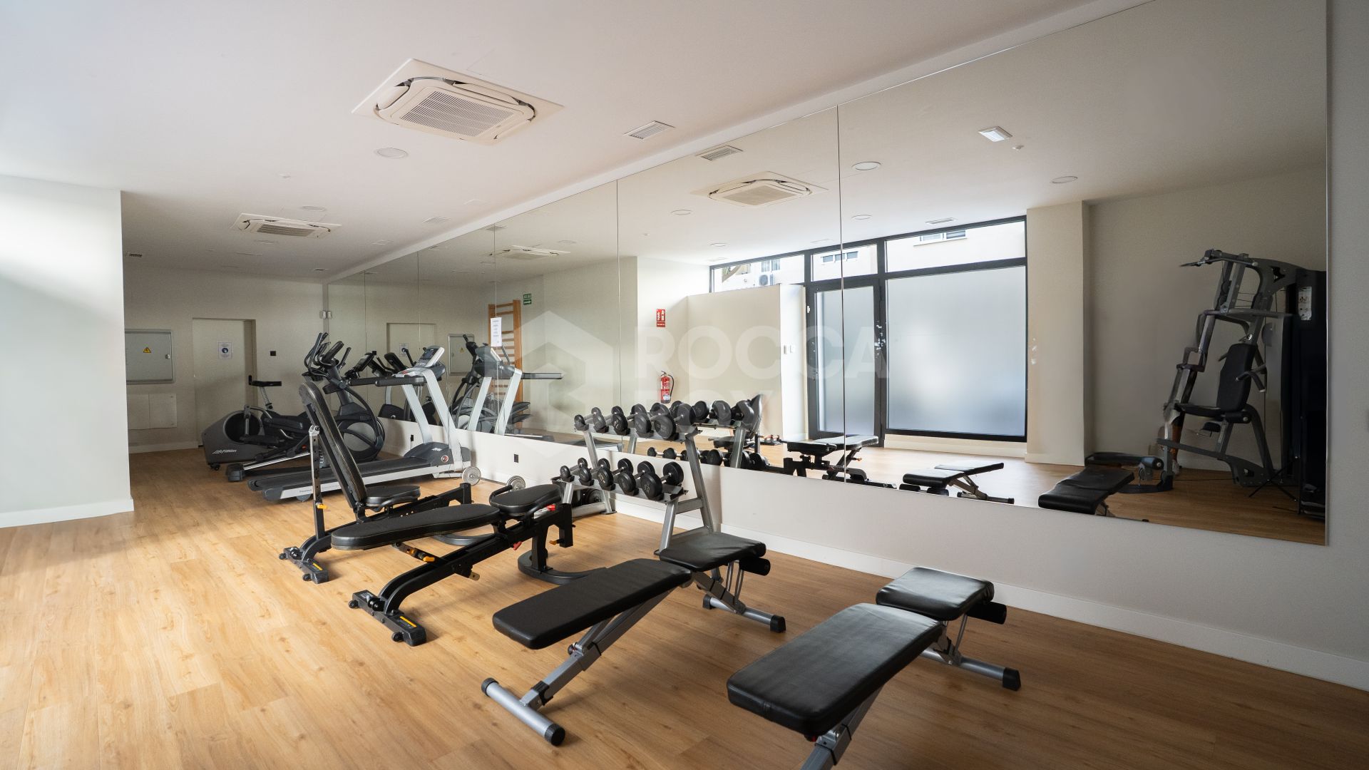 Stunning Luxury Penthouse With Panoramic 360° Views