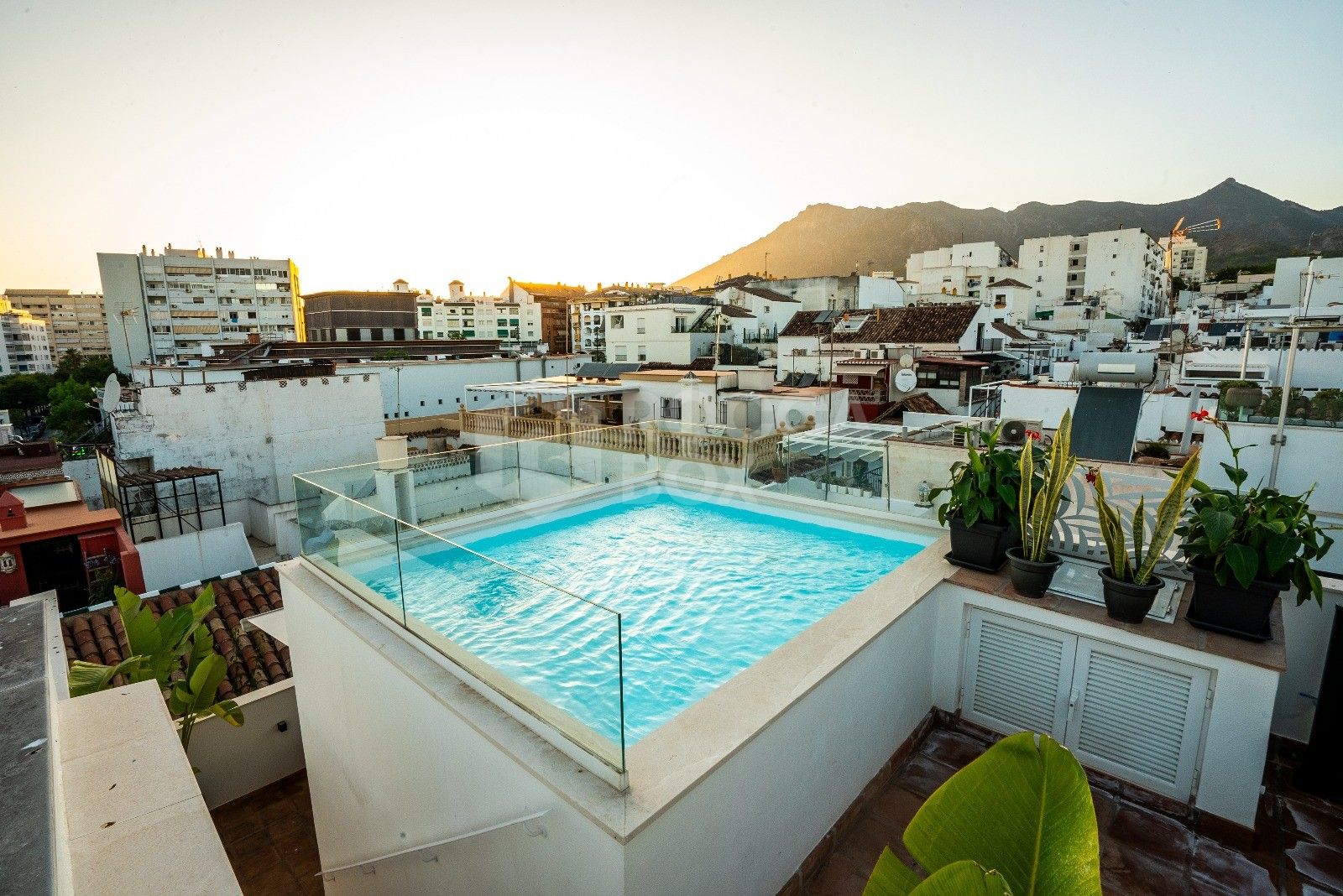 Renovated townhouse with private pool in Marbella Old Town