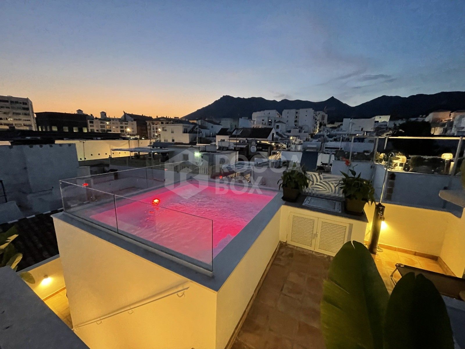 Renovated townhouse with private pool in Marbella Old Town