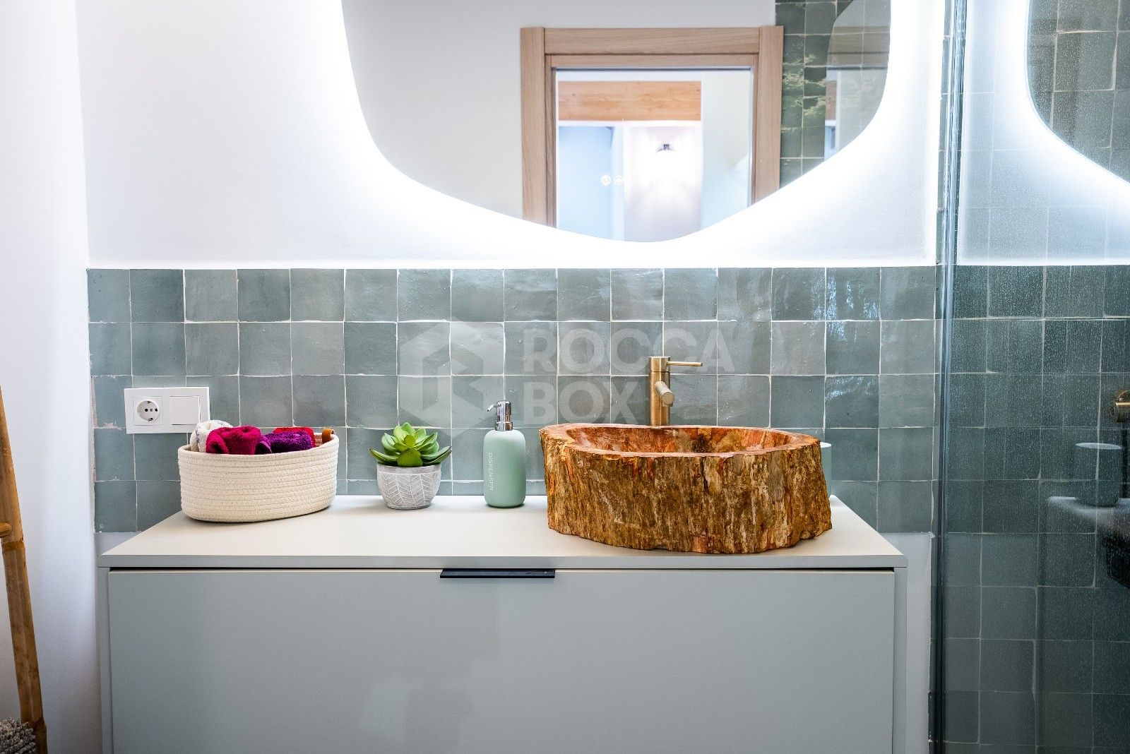 Renovated townhouse with private pool in Marbella Old Town