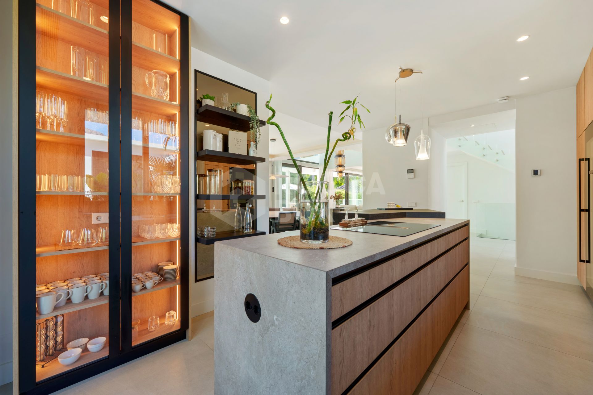 Contemporary Mediterranean Elegance on Marbella’s Golden Mile