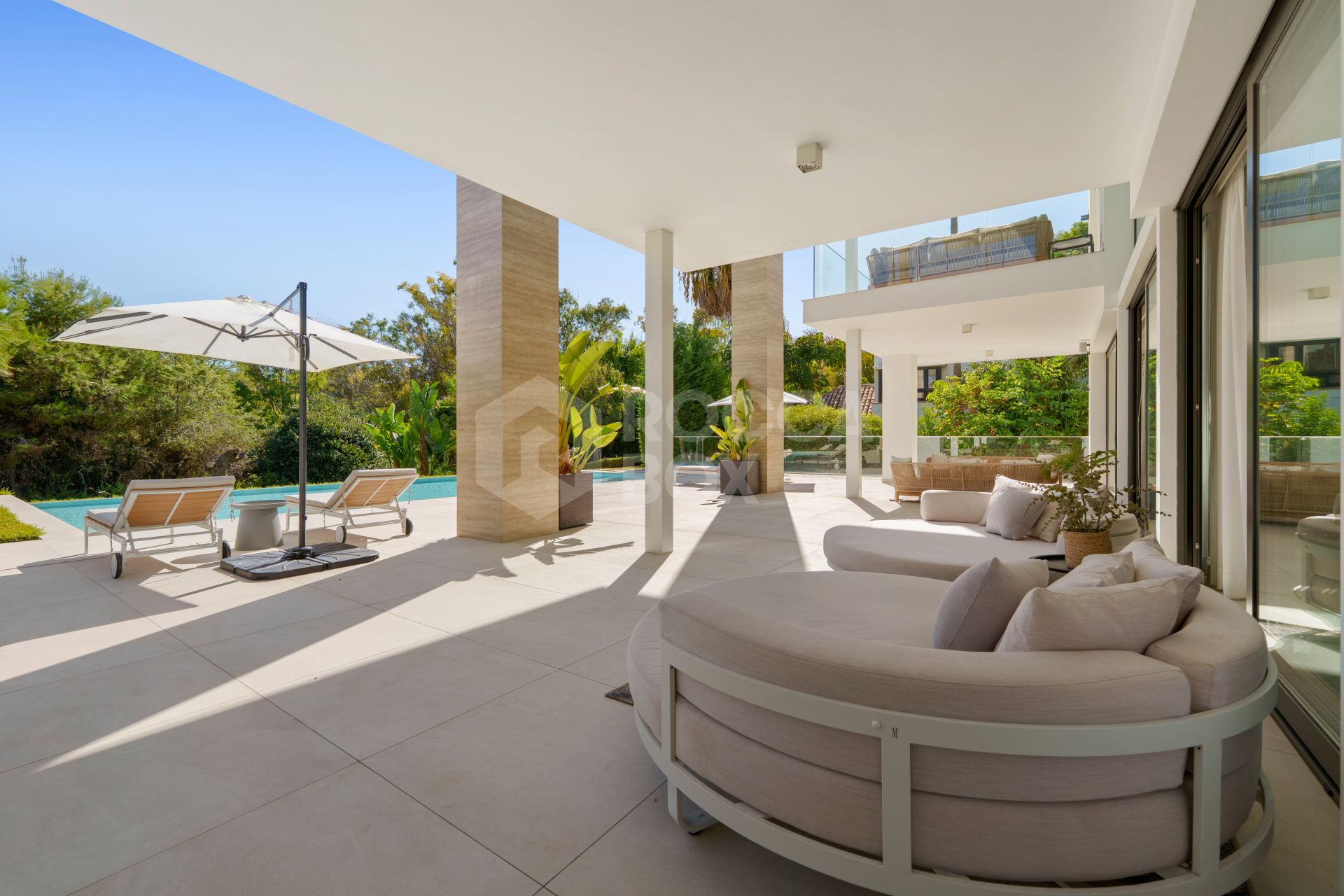 Contemporary Mediterranean Elegance on Marbella’s Golden Mile