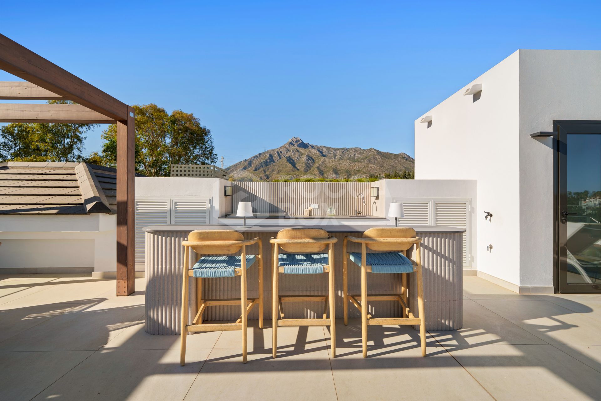 Contemporary Mediterranean Elegance on Marbella’s Golden Mile