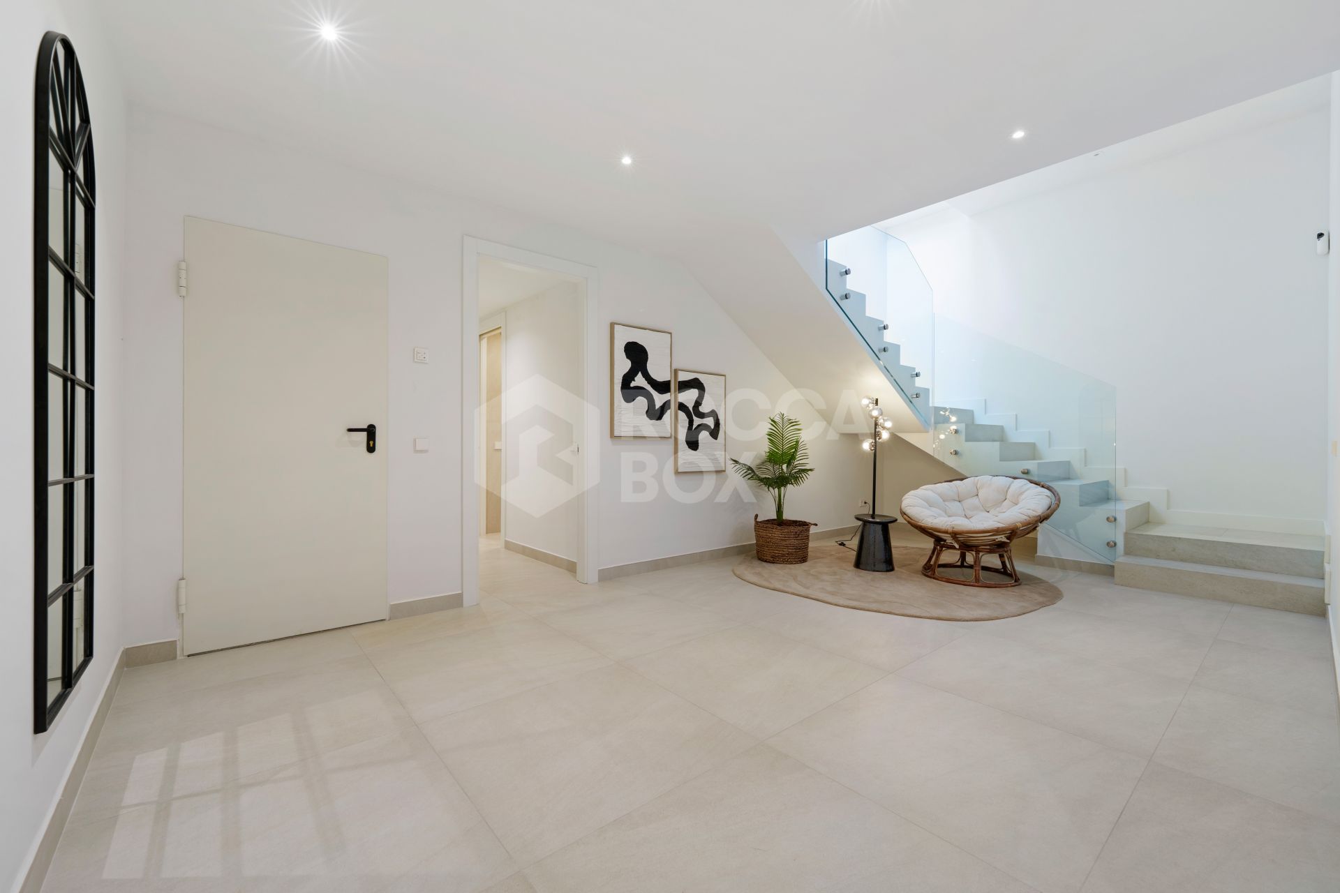 Contemporary Mediterranean Elegance on Marbella’s Golden Mile