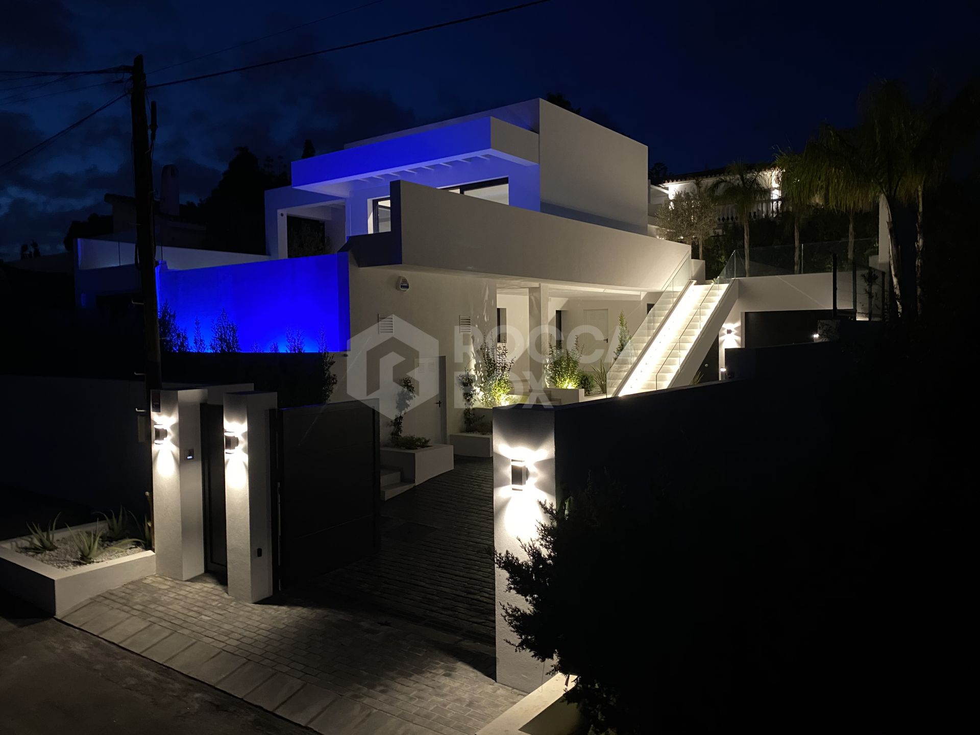 Modern Sea-View Villa Just 200m from the Beach – El Chaparral, Mijas Costa