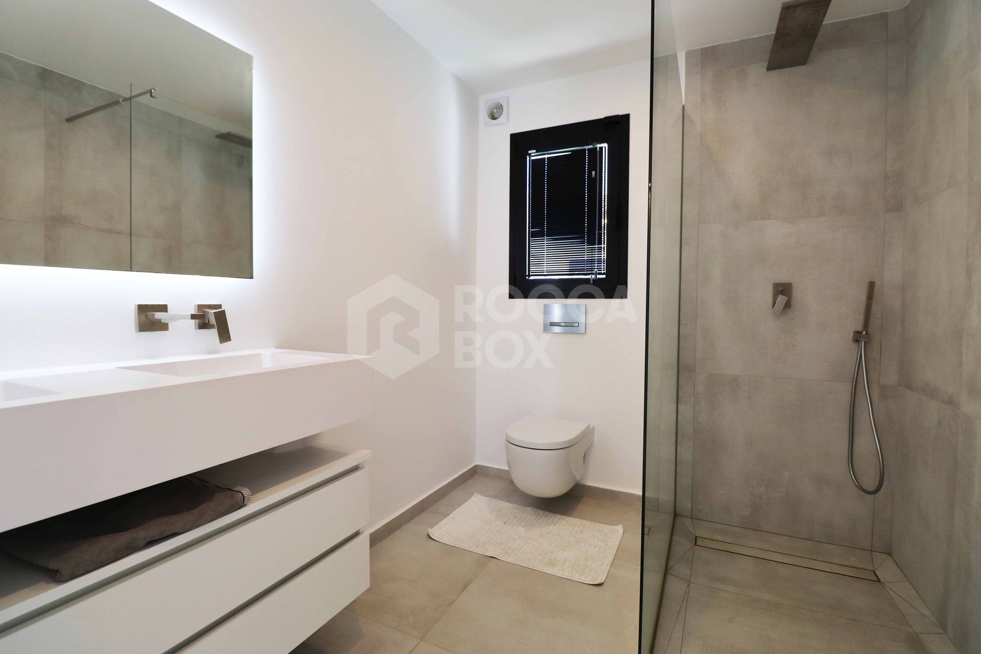 Modern Sea-View Villa Just 200m from the Beach – El Chaparral, Mijas Costa