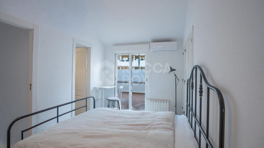 Bright apartment Duplex with Sea and Mountain Views in Puerto Banus