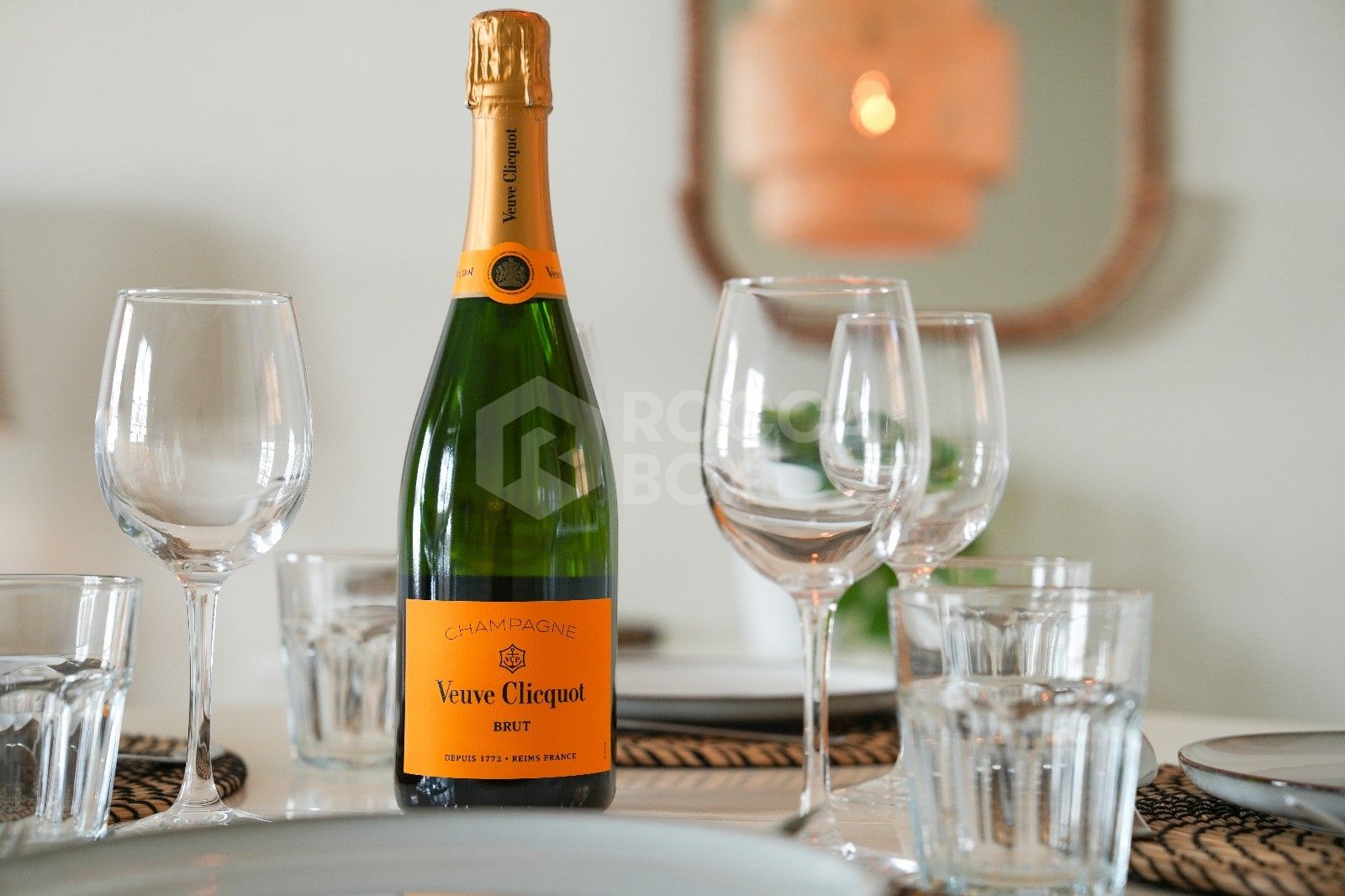 Bright 2 bedroom apartment with terrace in El Paraíso, Estepona