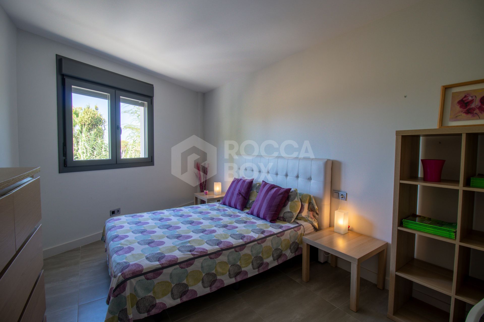 Elegant Family House with Rooftop Pool and Spacious Terrace - Peaceful Living Close to the Town Center