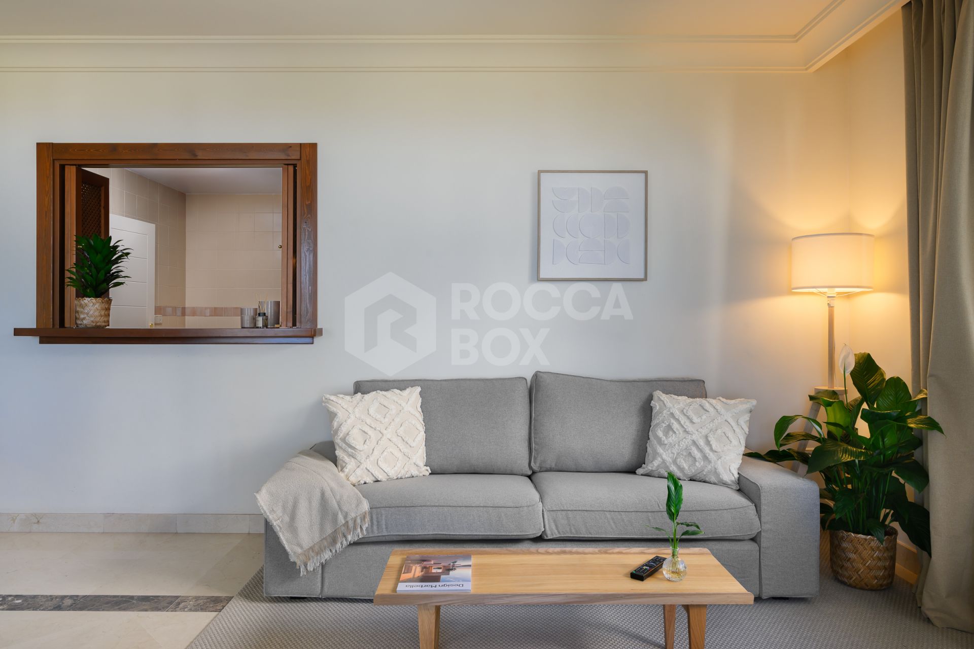 Elegant 2-Bedroom Apartment with Panoramic Views and Amenities