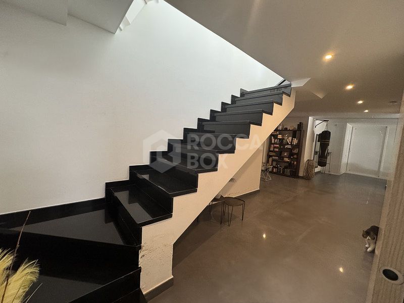 Elegant 4-Bedroom Villa in Estepona with Panoramic Sea, Mountain & Africa Views