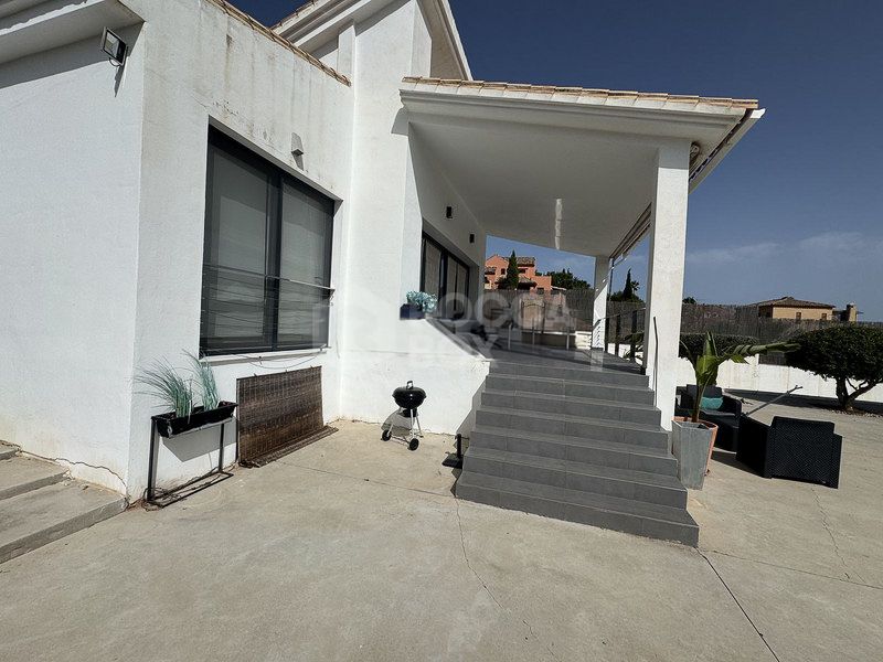 Elegant 4-Bedroom Villa in Estepona with Panoramic Sea, Mountain & Africa Views