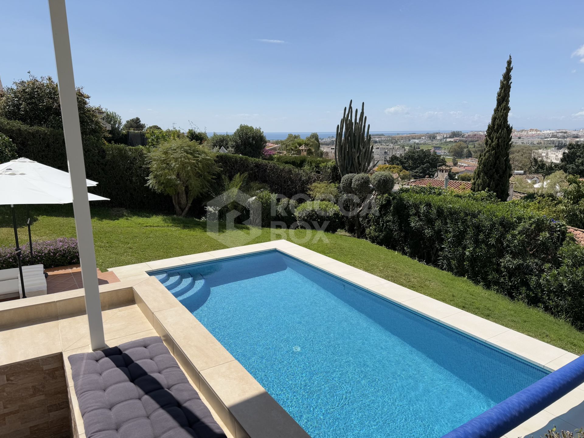 Stylish Scandinavian Private Villa with Sea, Mountain & Sunset Views in Nueva Andalucía