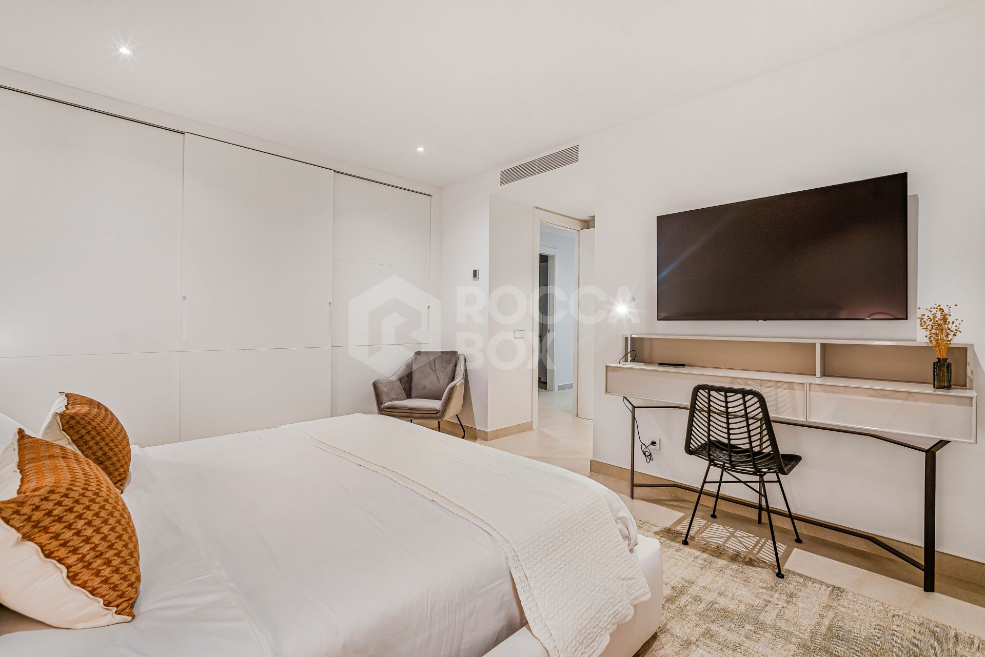 Brand-New Designer Villa with Sea Views & Touristic License on Marbella’s Golden Mile