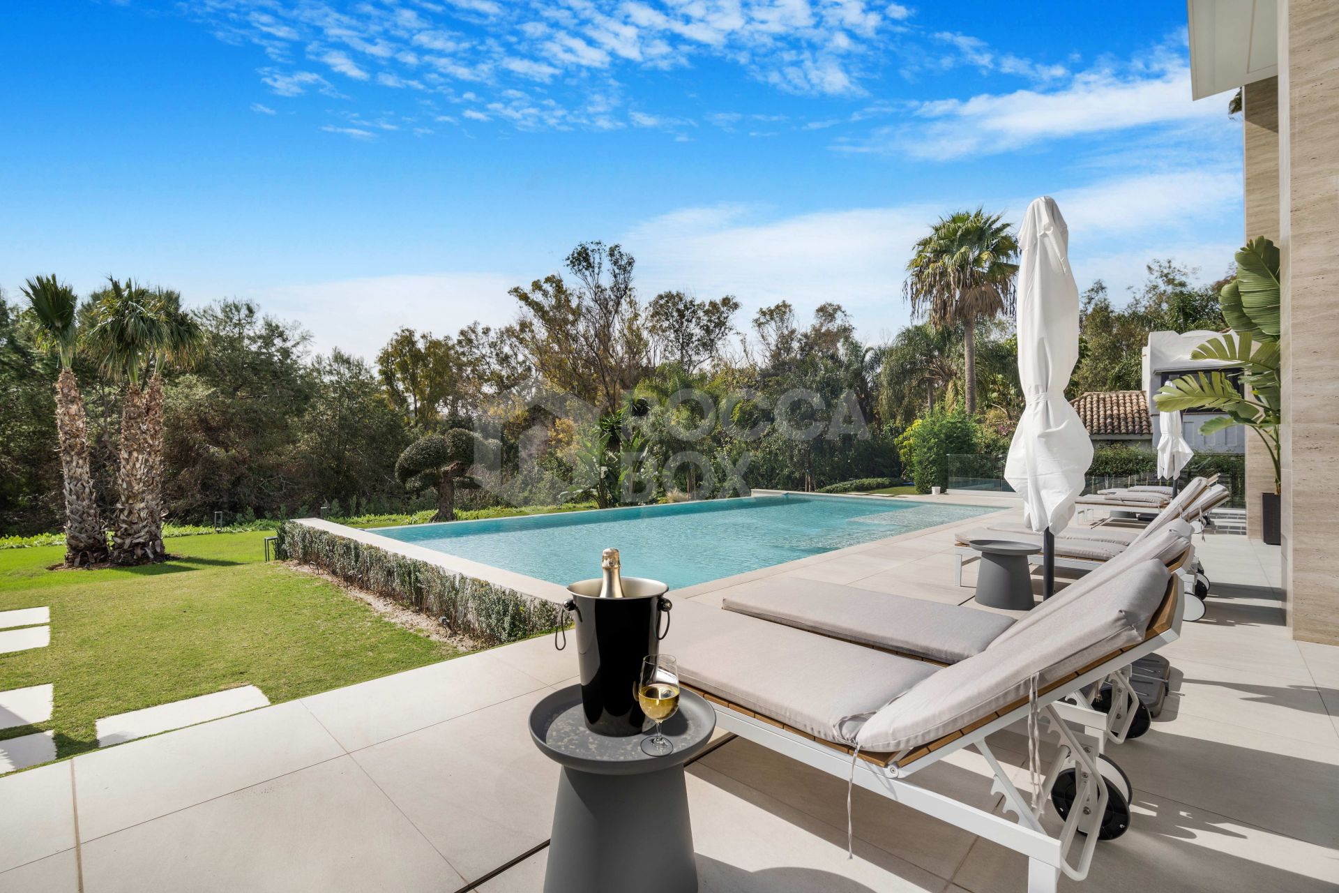 Brand-New Designer Villa with Sea Views & Touristic License on Marbella’s Golden Mile