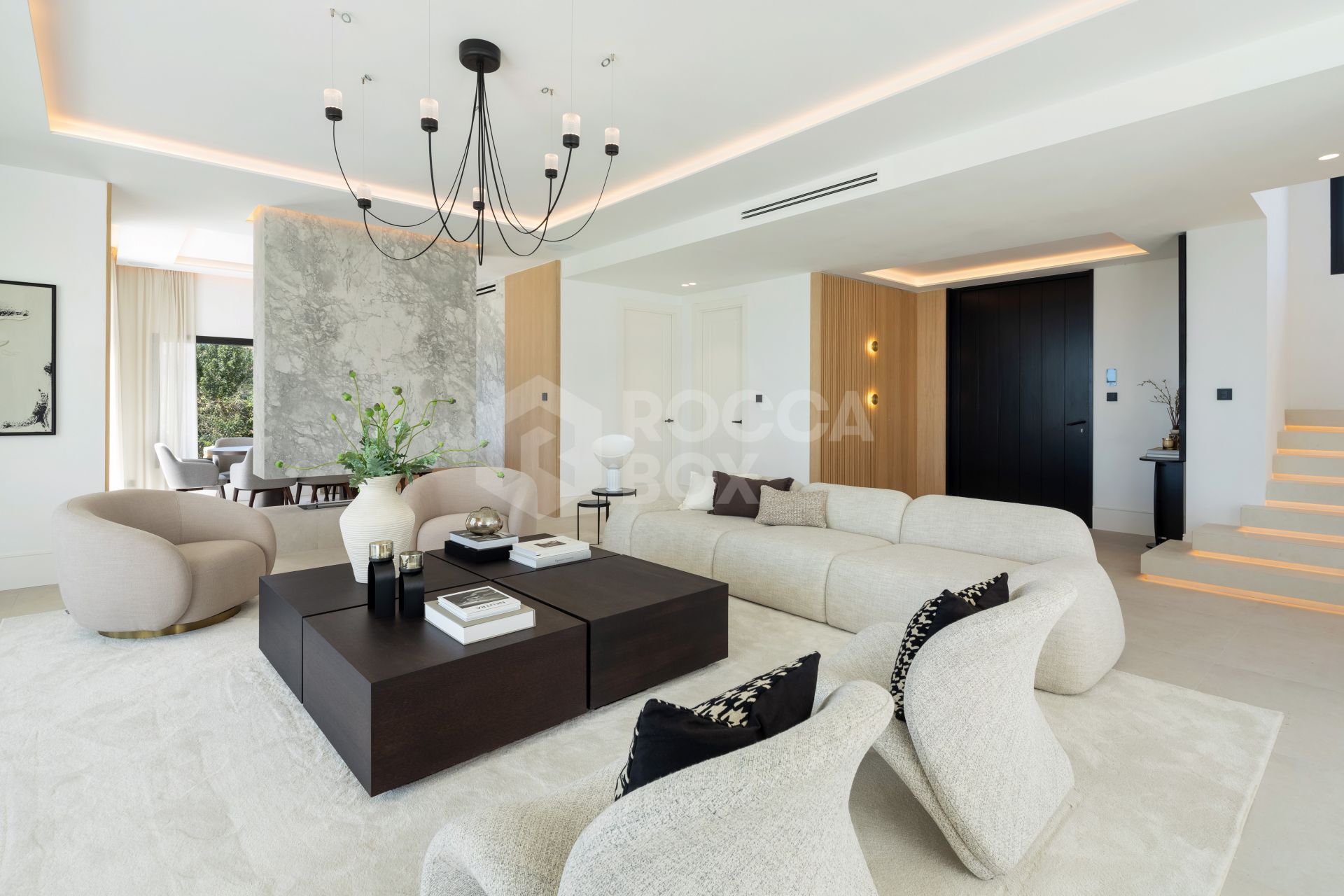 Modern Mediterranean Elegance with Golf and Sea Views in Los Arqueros