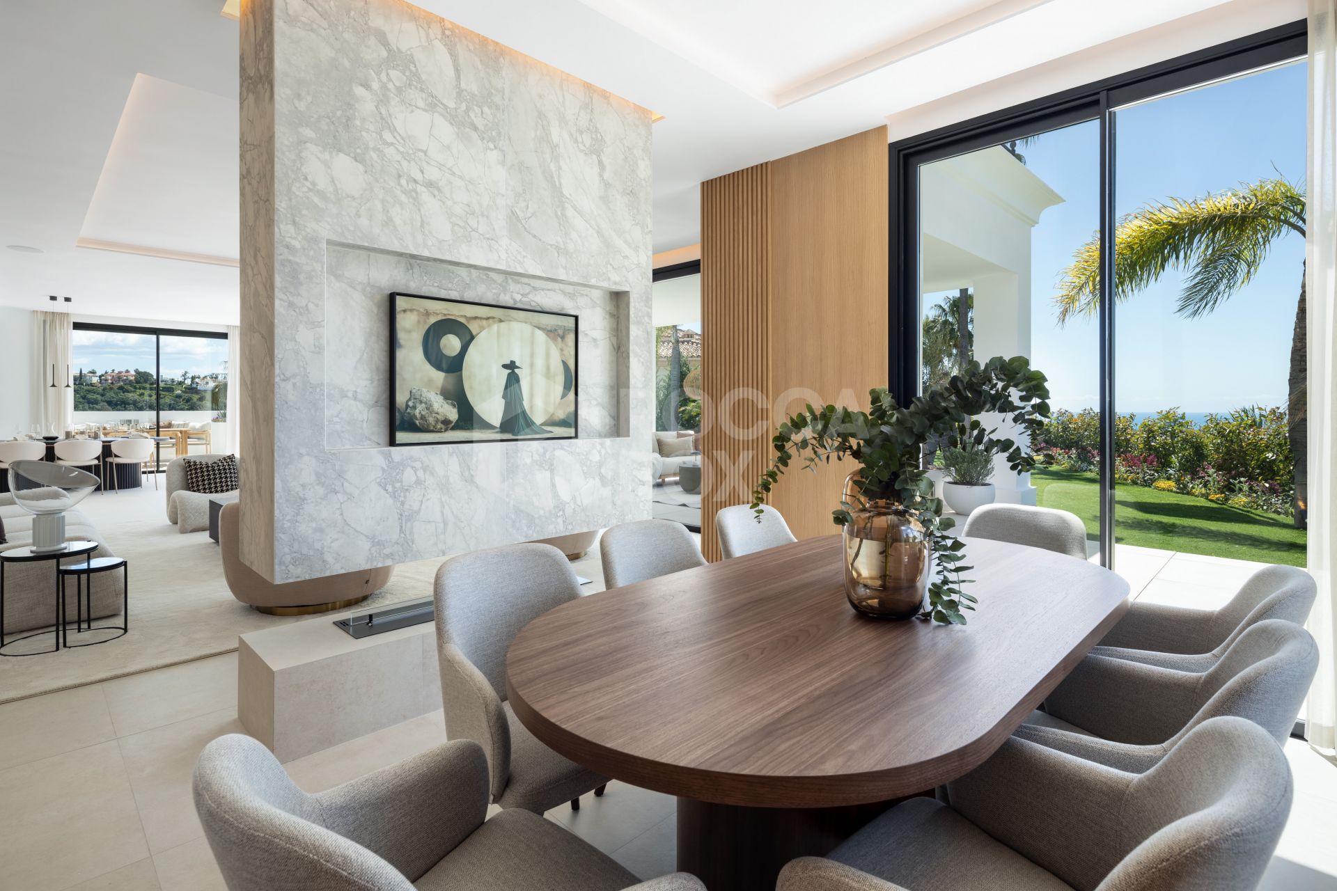 Modern Mediterranean Elegance with Golf and Sea Views in Los Arqueros