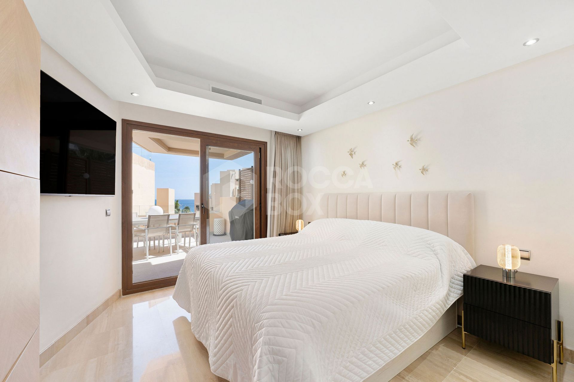 Renovated Beachfront Penthouse with Panoramic Sea Views in Estepona