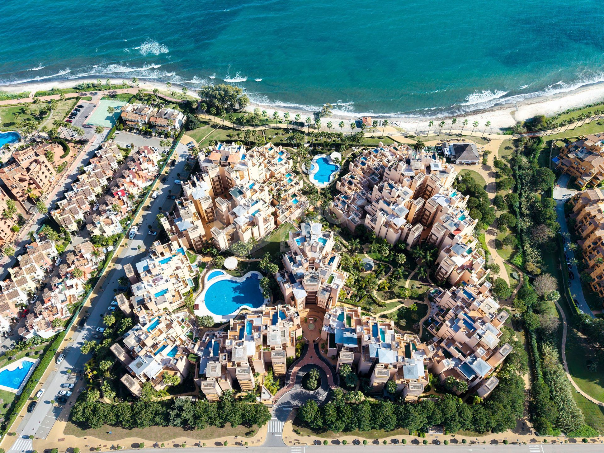 Renovated Beachfront Penthouse with Panoramic Sea Views in Estepona