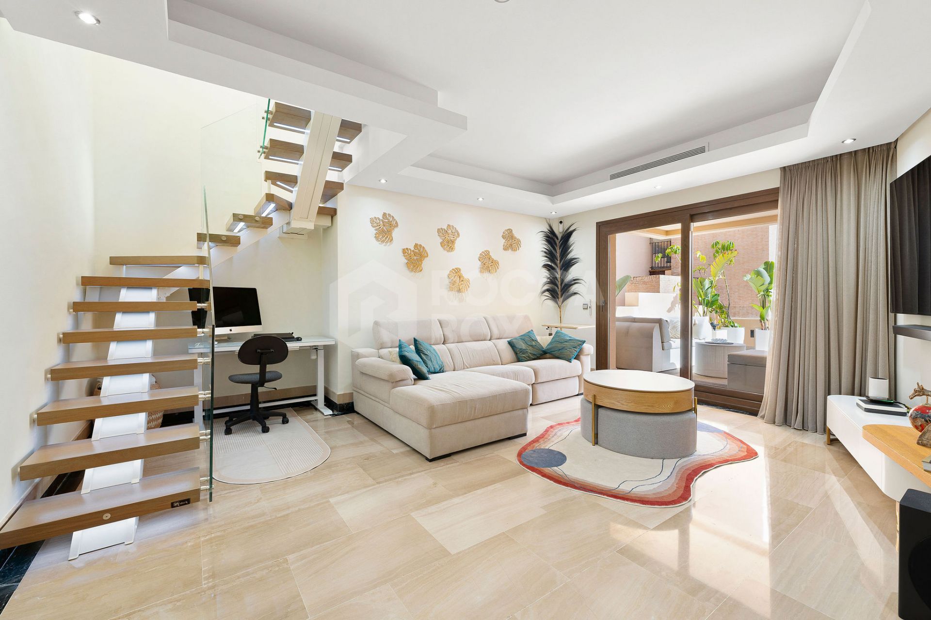 Renovated Beachfront Penthouse with Panoramic Sea Views in Estepona