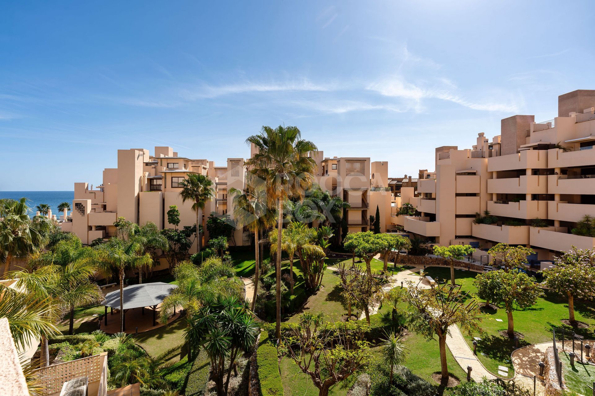 Renovated Beachfront Penthouse with Panoramic Sea Views in Estepona