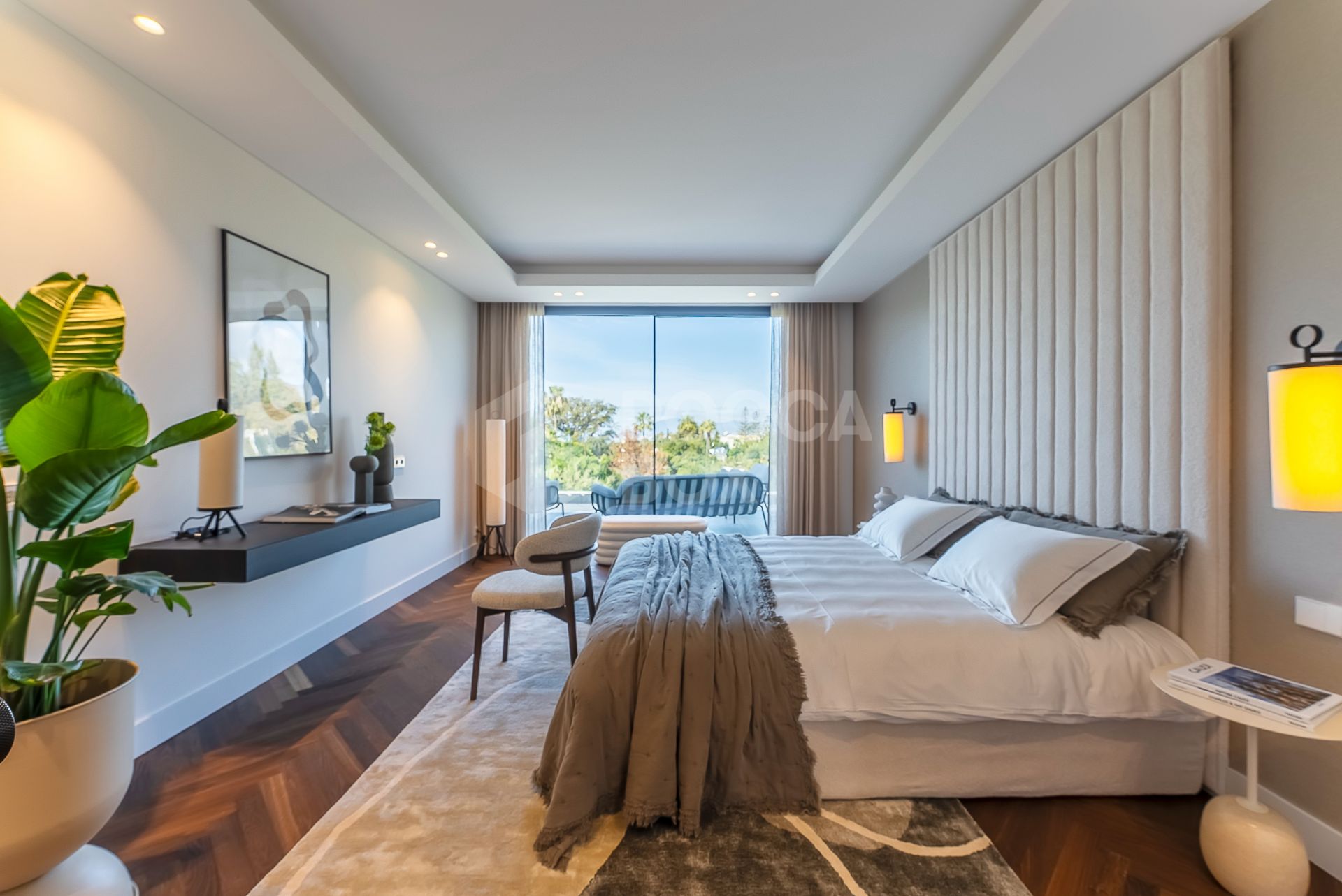 6-Bedroom Contemporary Villa with Pool, Gardens & Luxury Finishes in El Rosario