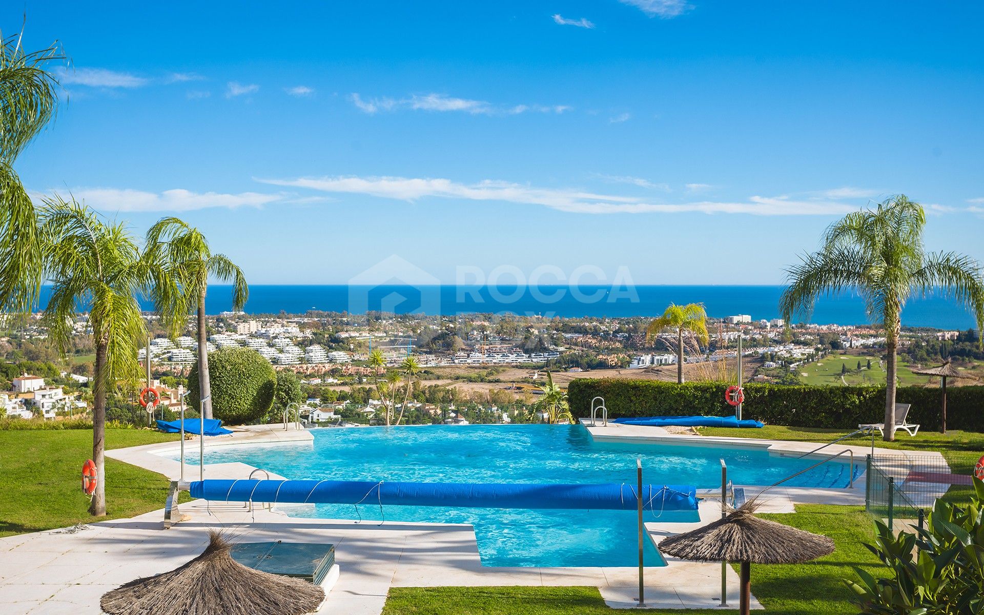 Buy-to-Let Opportunity! One-Level Penthouse with Panoramic Views and Fixed Rental Income