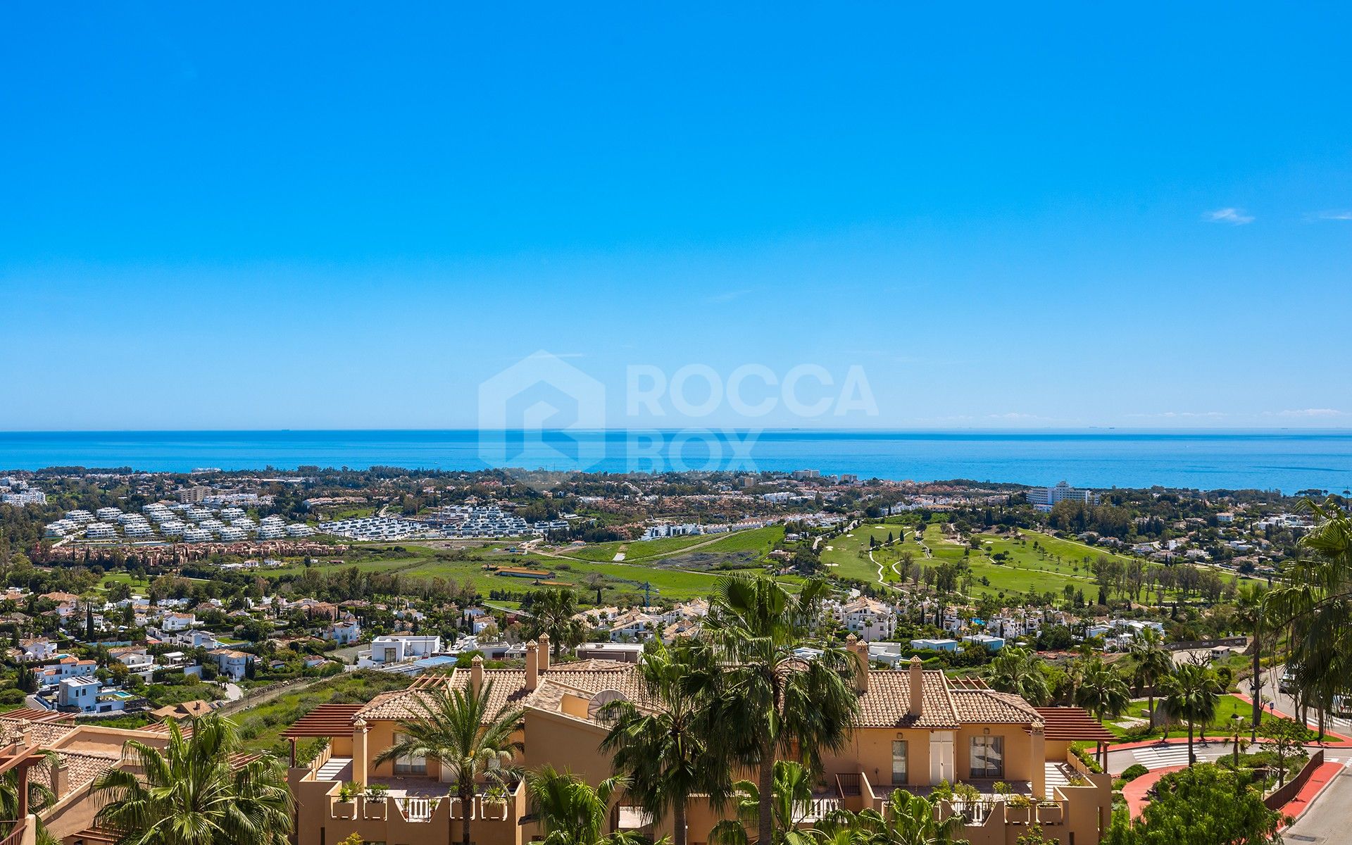Buy-to-Let Opportunity! One-Level Penthouse with Panoramic Views and Fixed Rental Income