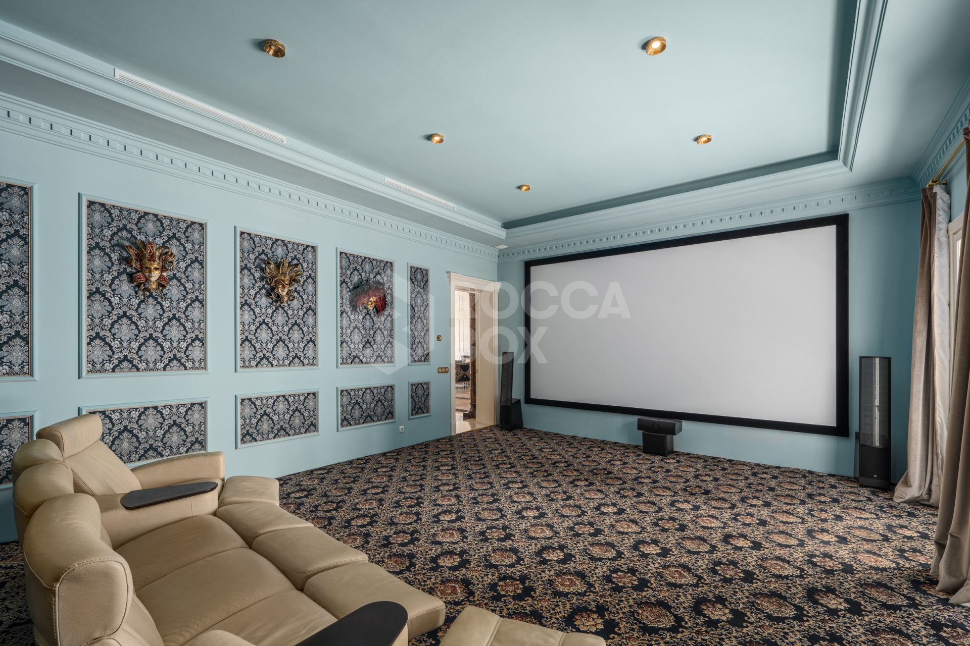 A Grand Neoclassical Estate in Prestigious Sierra Blanca