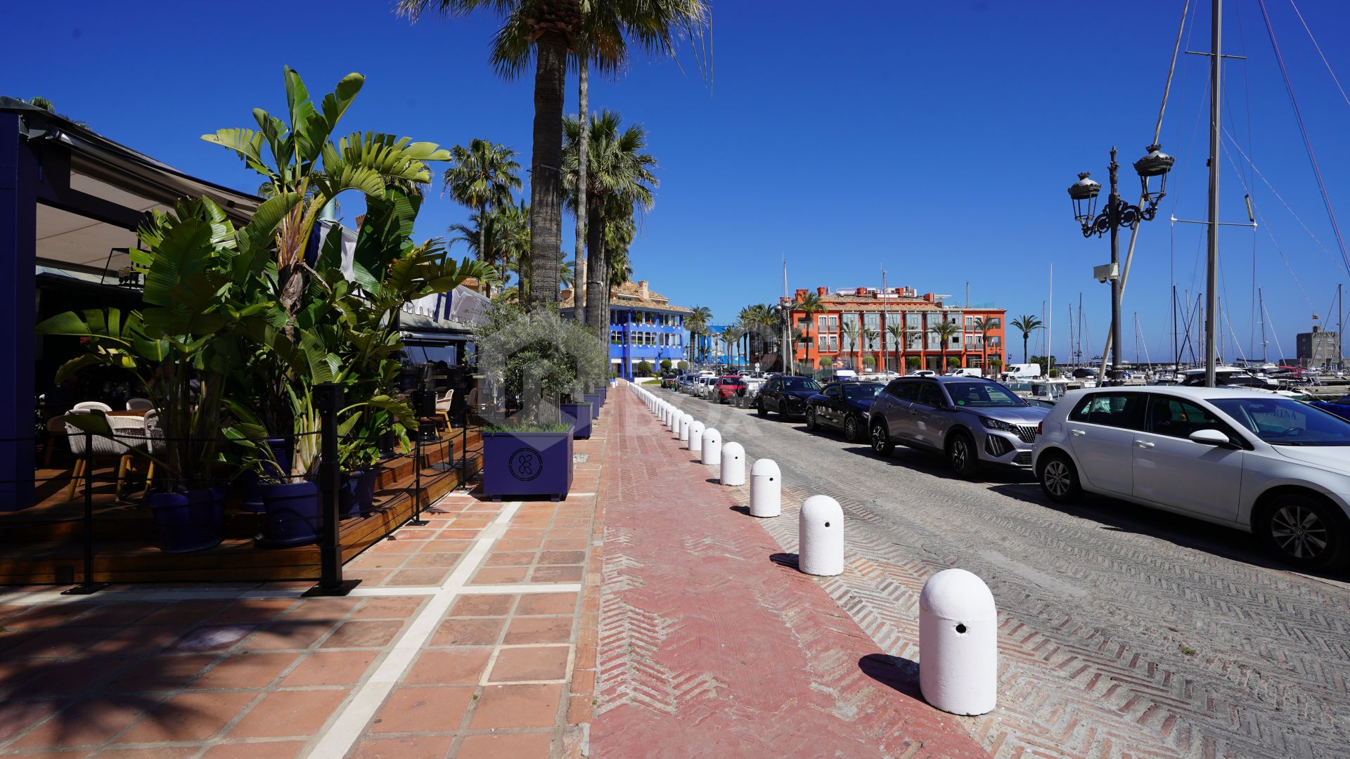Elegant 3-Bedroom Apartment in Sotogrande