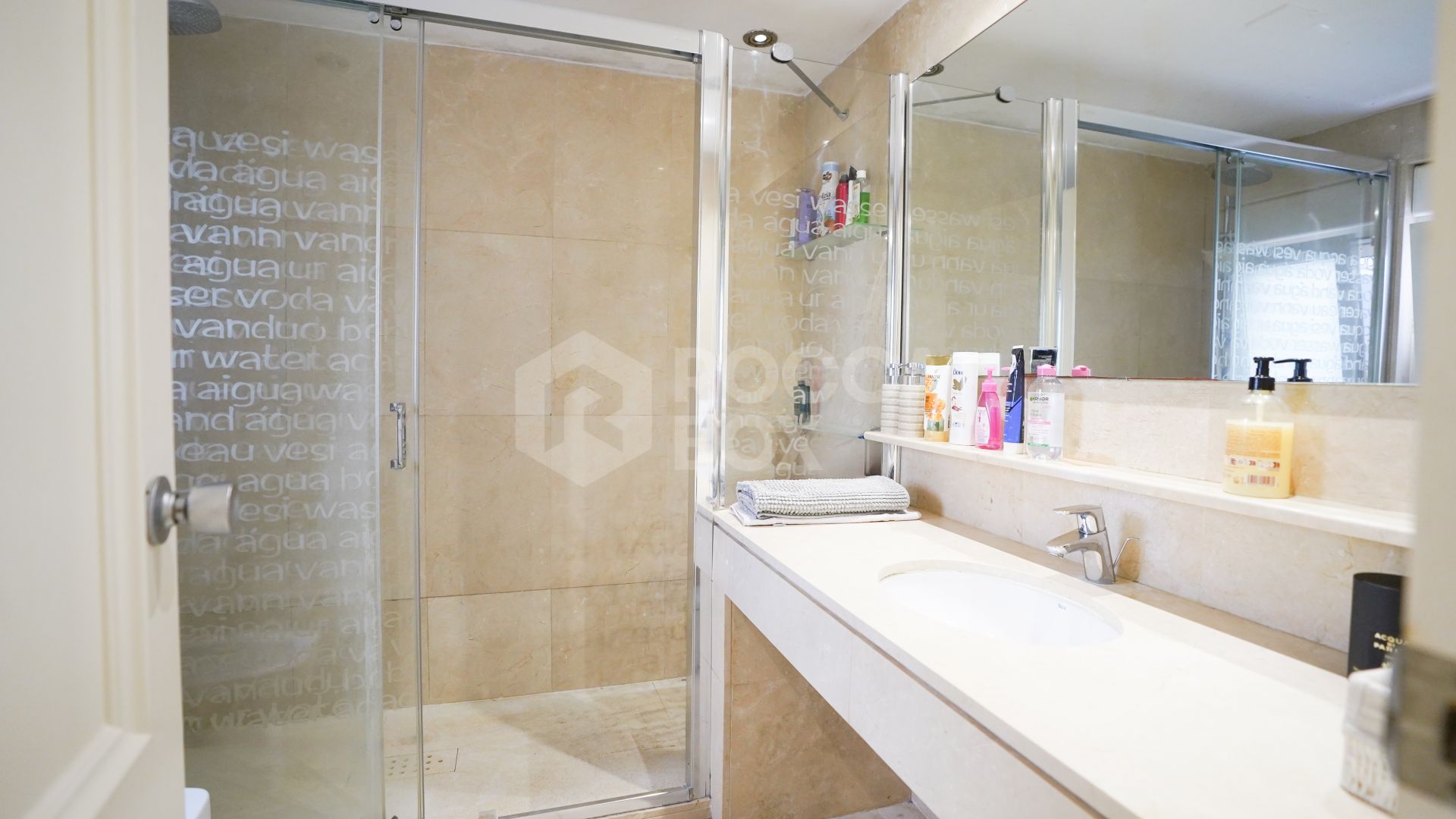 Elegant 3-Bedroom Apartment in Sotogrande