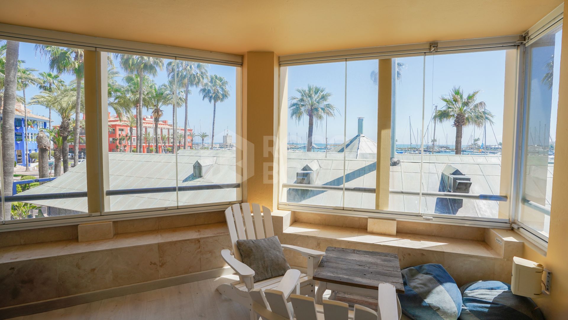 Elegant 3-Bedroom Apartment in Sotogrande
