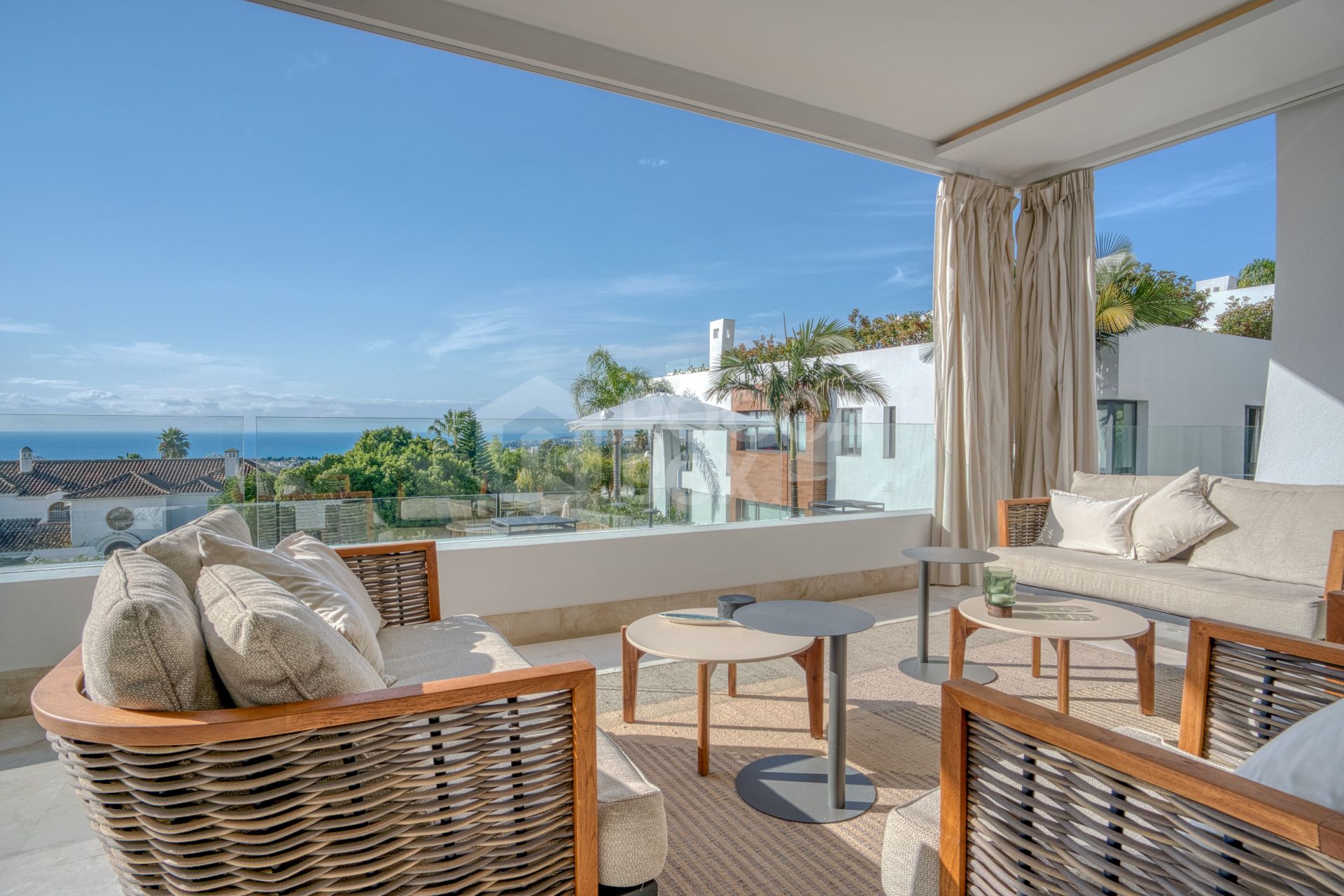 Elegant 4-Bedroom Designer Duplex with Sea Views in La Reserva de Sierra Blanca