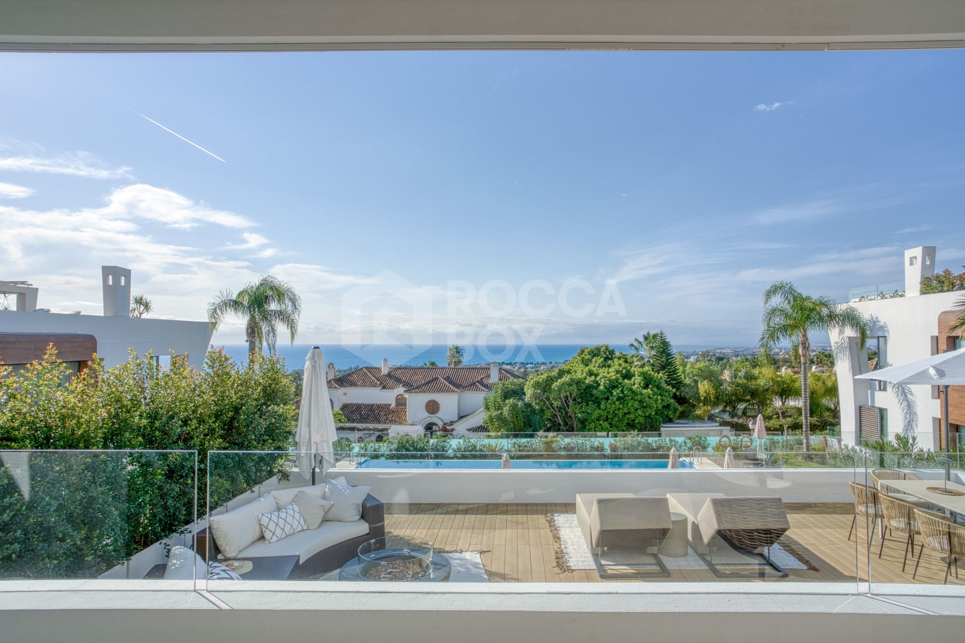 Elegant 4-Bedroom Designer Duplex with Sea Views in La Reserva de Sierra Blanca
