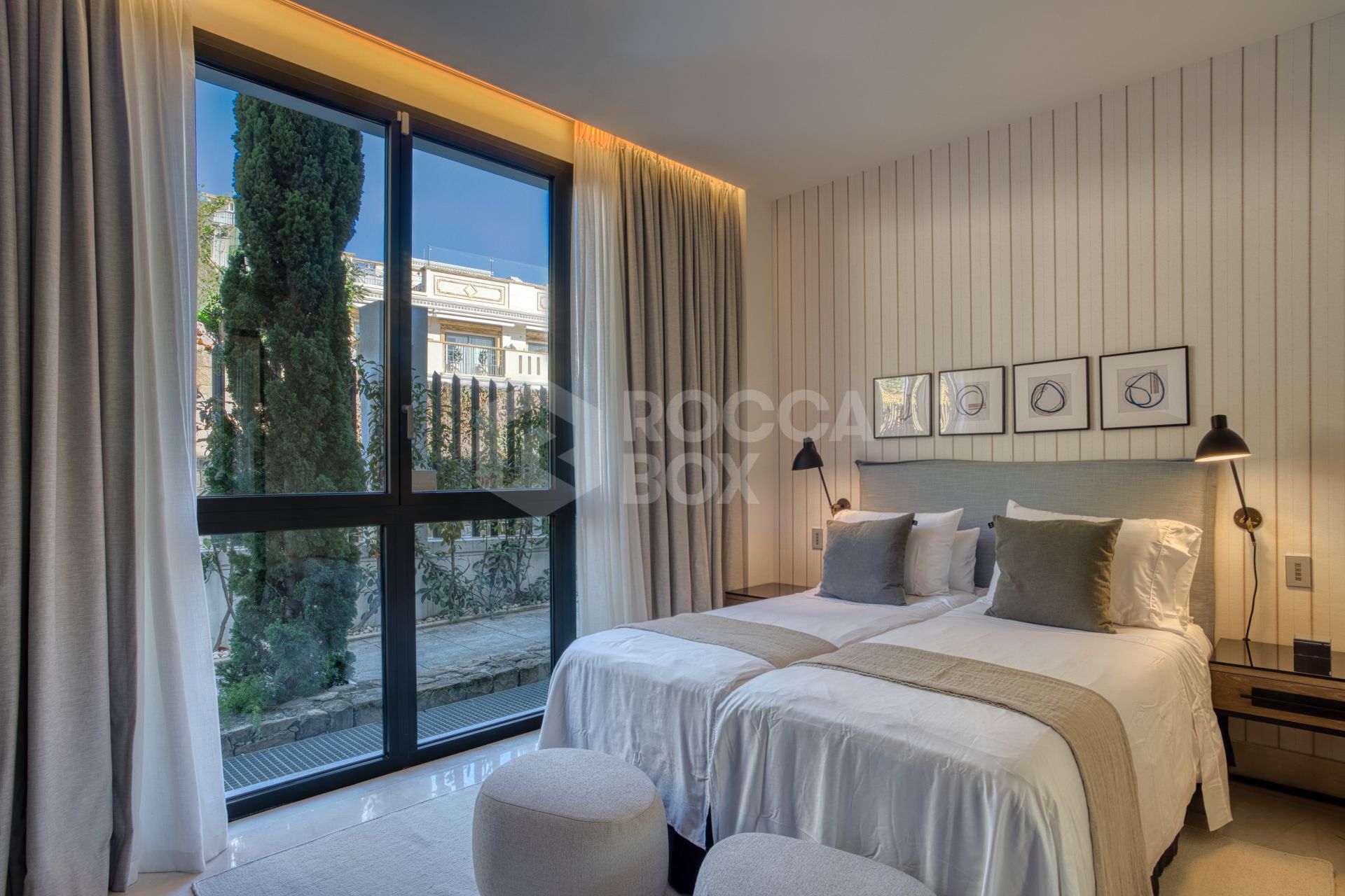 Elegant 4-Bedroom Designer Duplex with Sea Views in La Reserva de Sierra Blanca