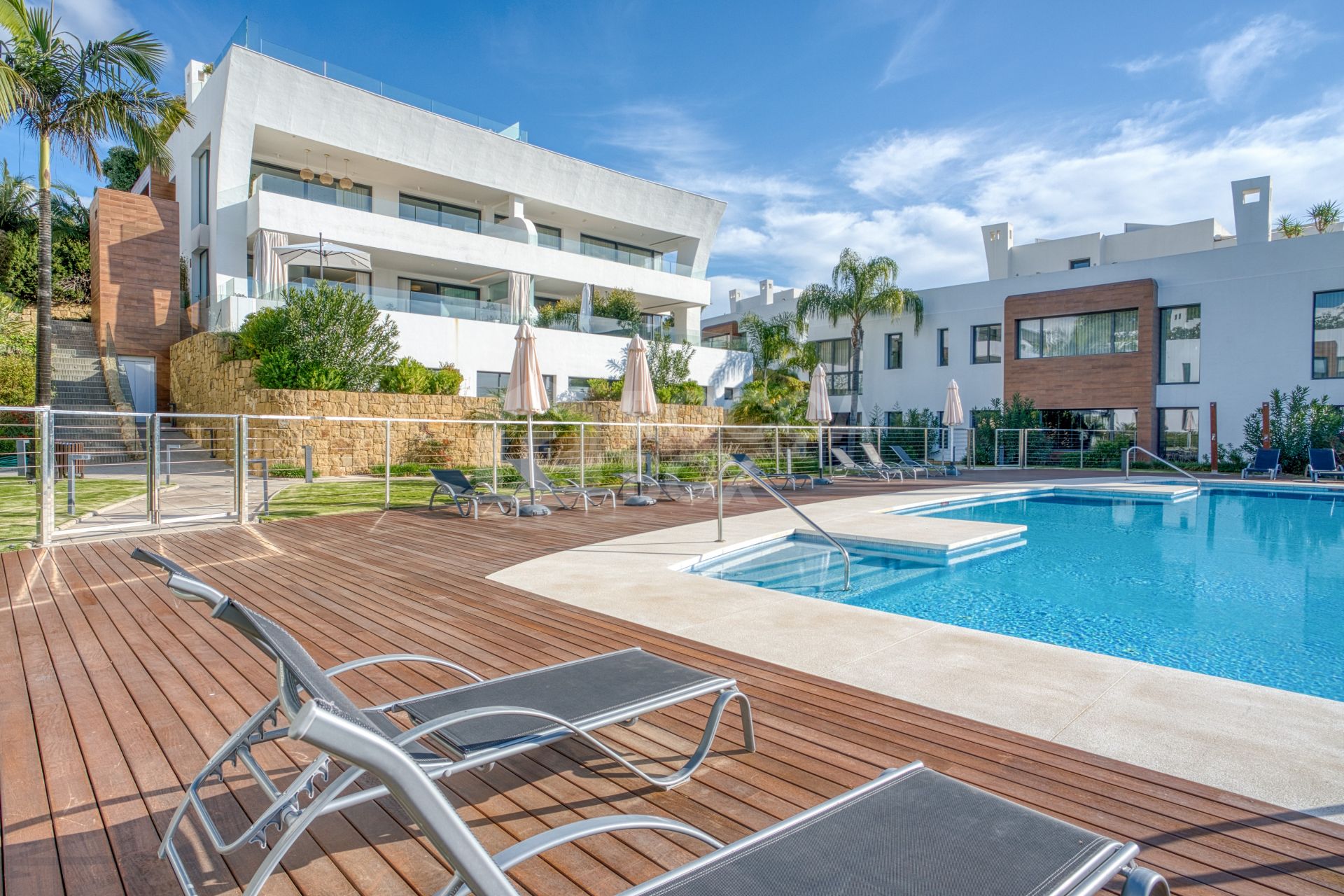 Elegant 4-Bedroom Designer Duplex with Sea Views in La Reserva de Sierra Blanca