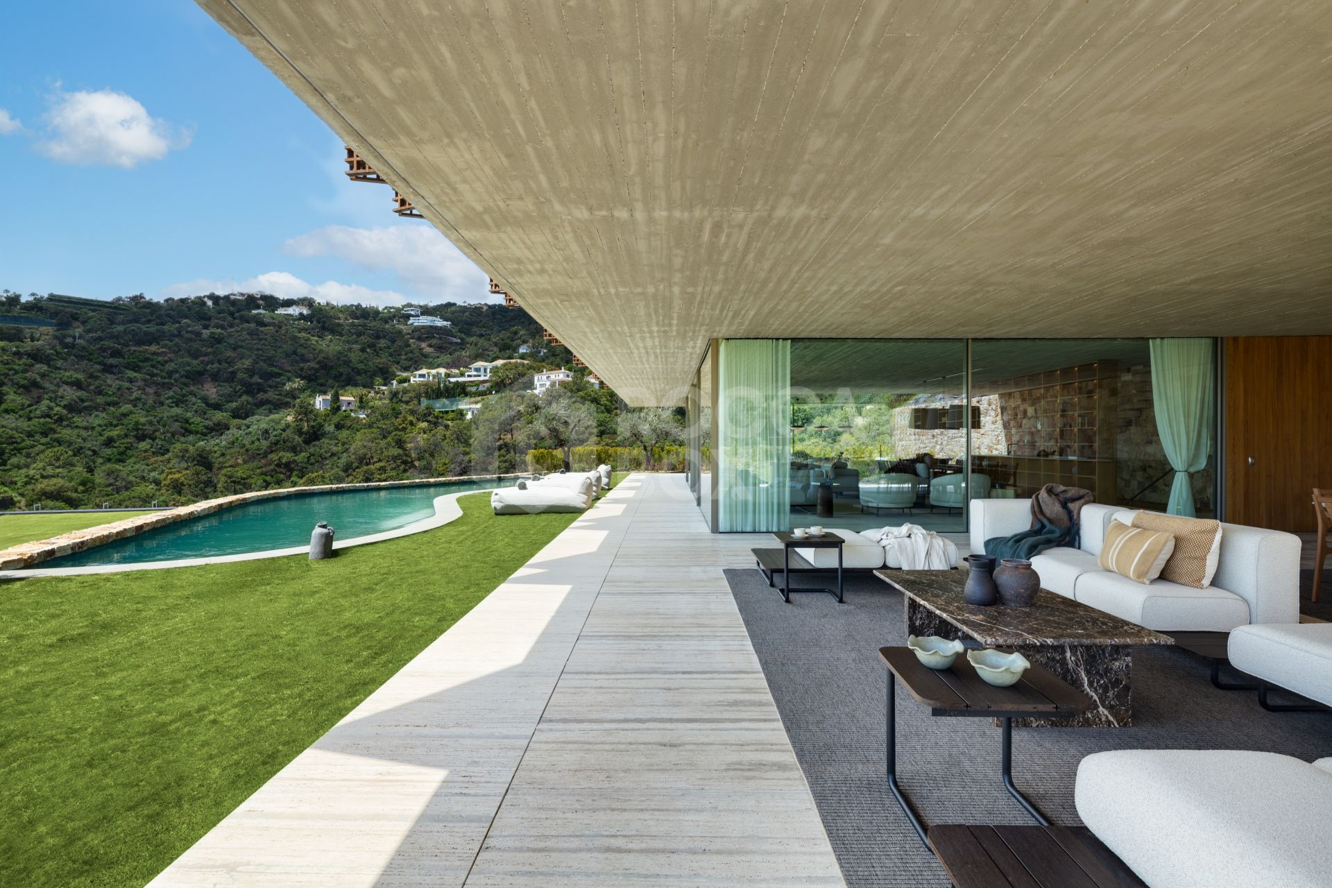 Architectural Masterpiece with Sea Views in Prestigious El Madroñal