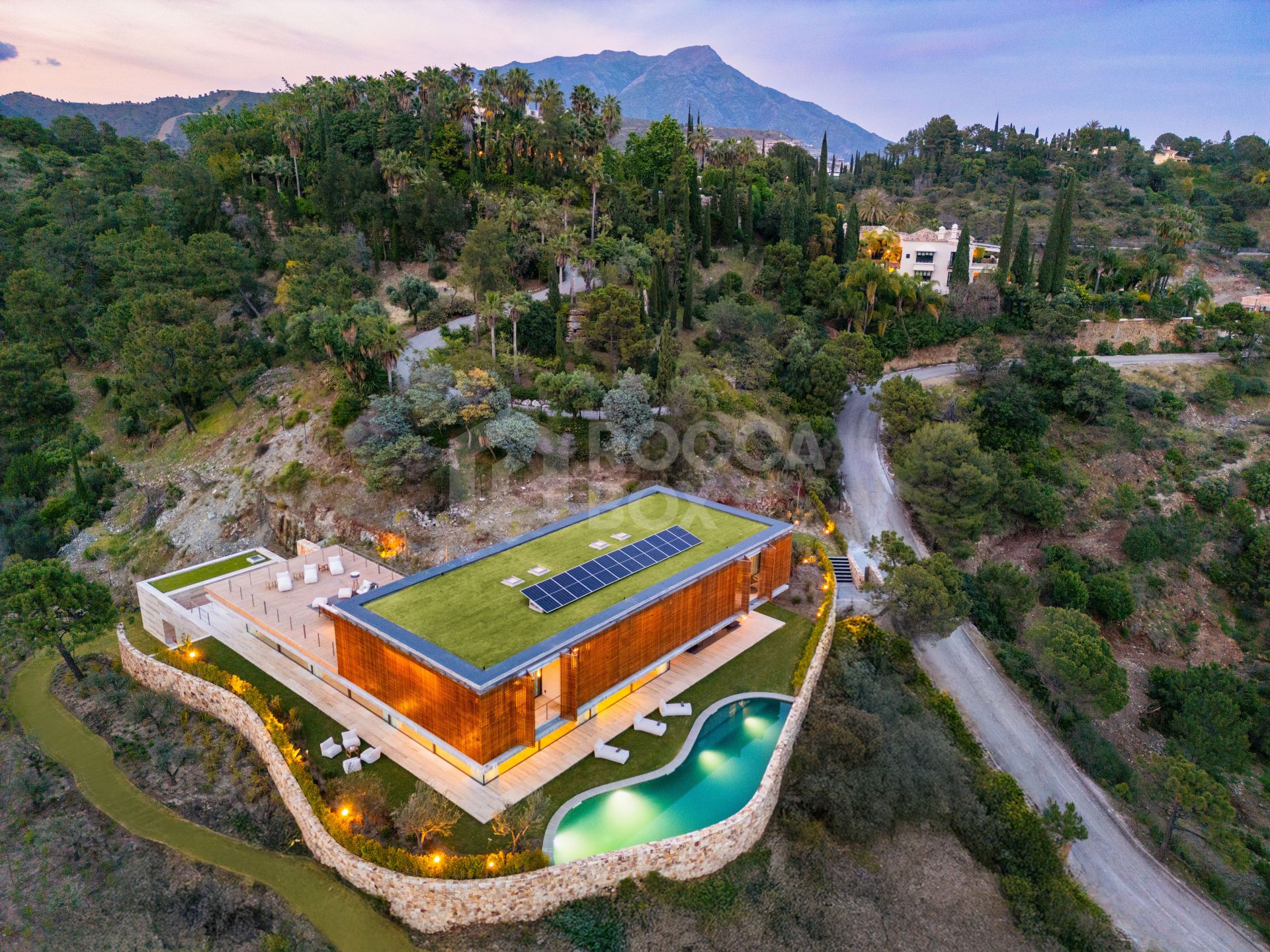 Architectural Masterpiece with Sea Views in Prestigious El Madroñal